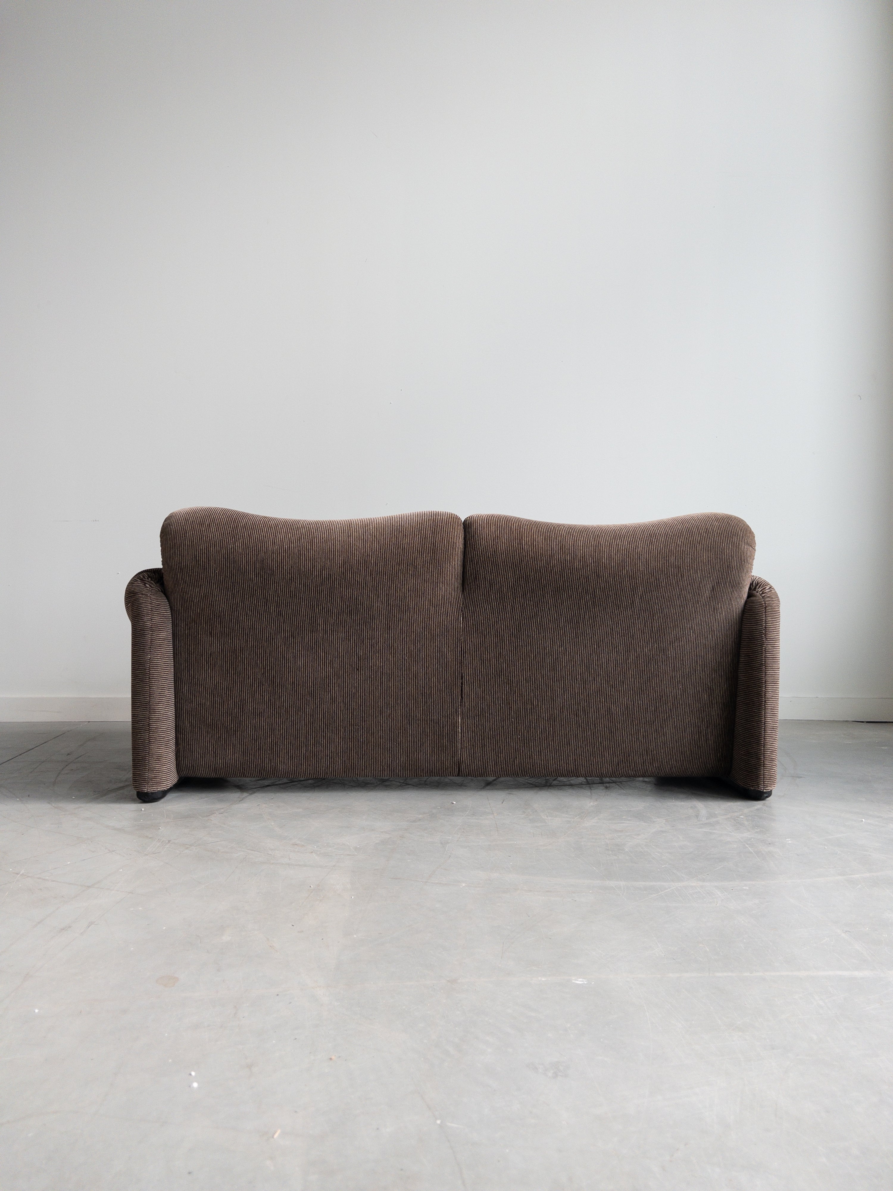 Maralunga 2-Seater Sofa by Vico Magistretti for Cassina