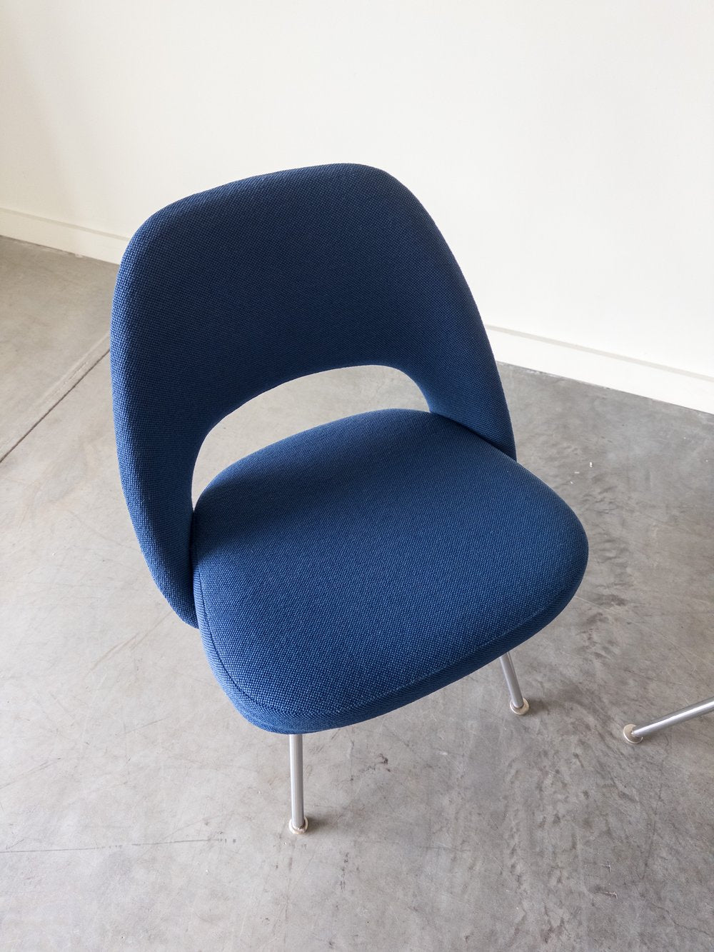 Saarinen Armless Chairs by Eero Saarinen For Knoll Executive