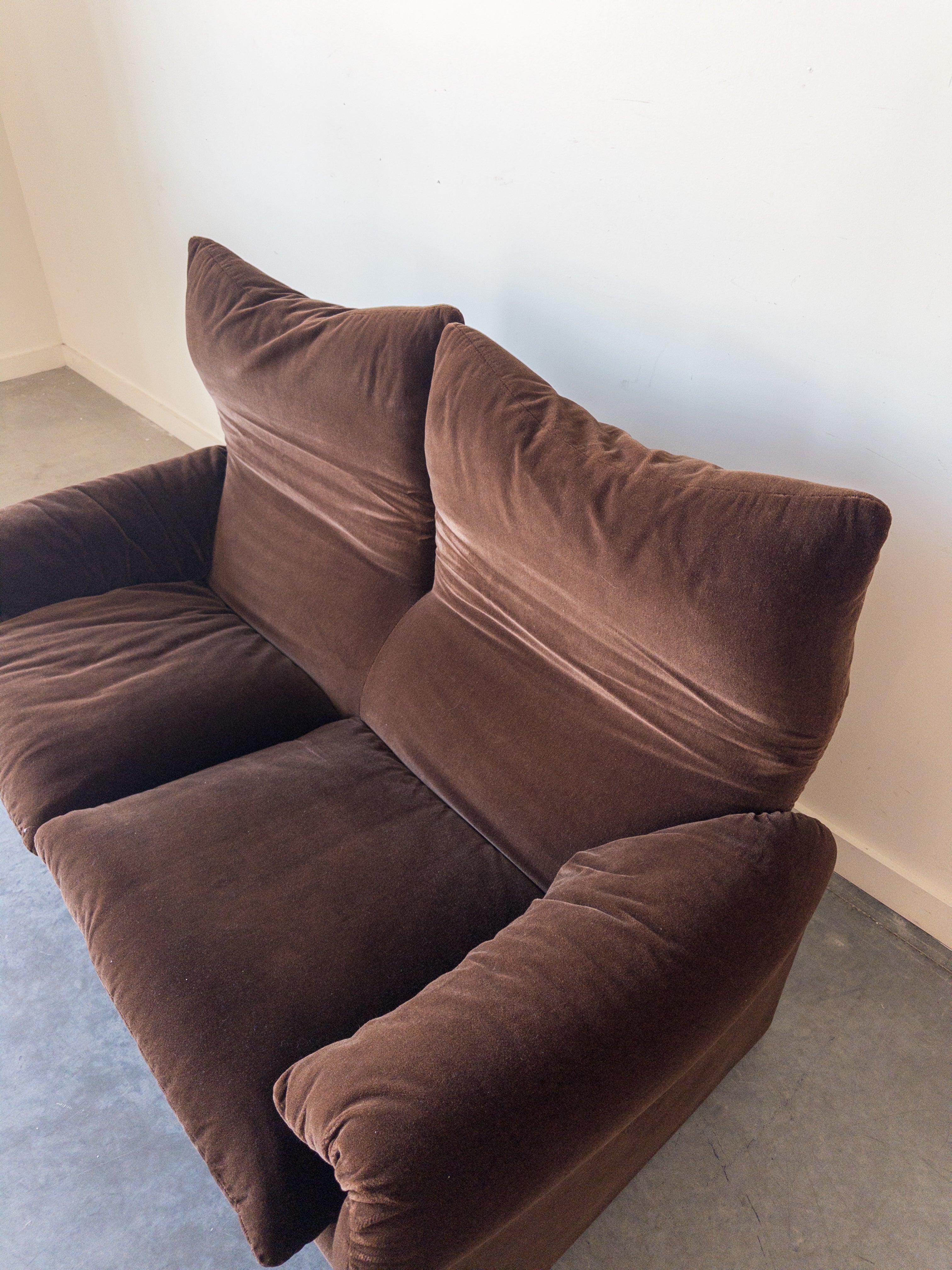 Maralunga 2-Seater Sofa by Vico Magistretti for Cassina – Found Objet
