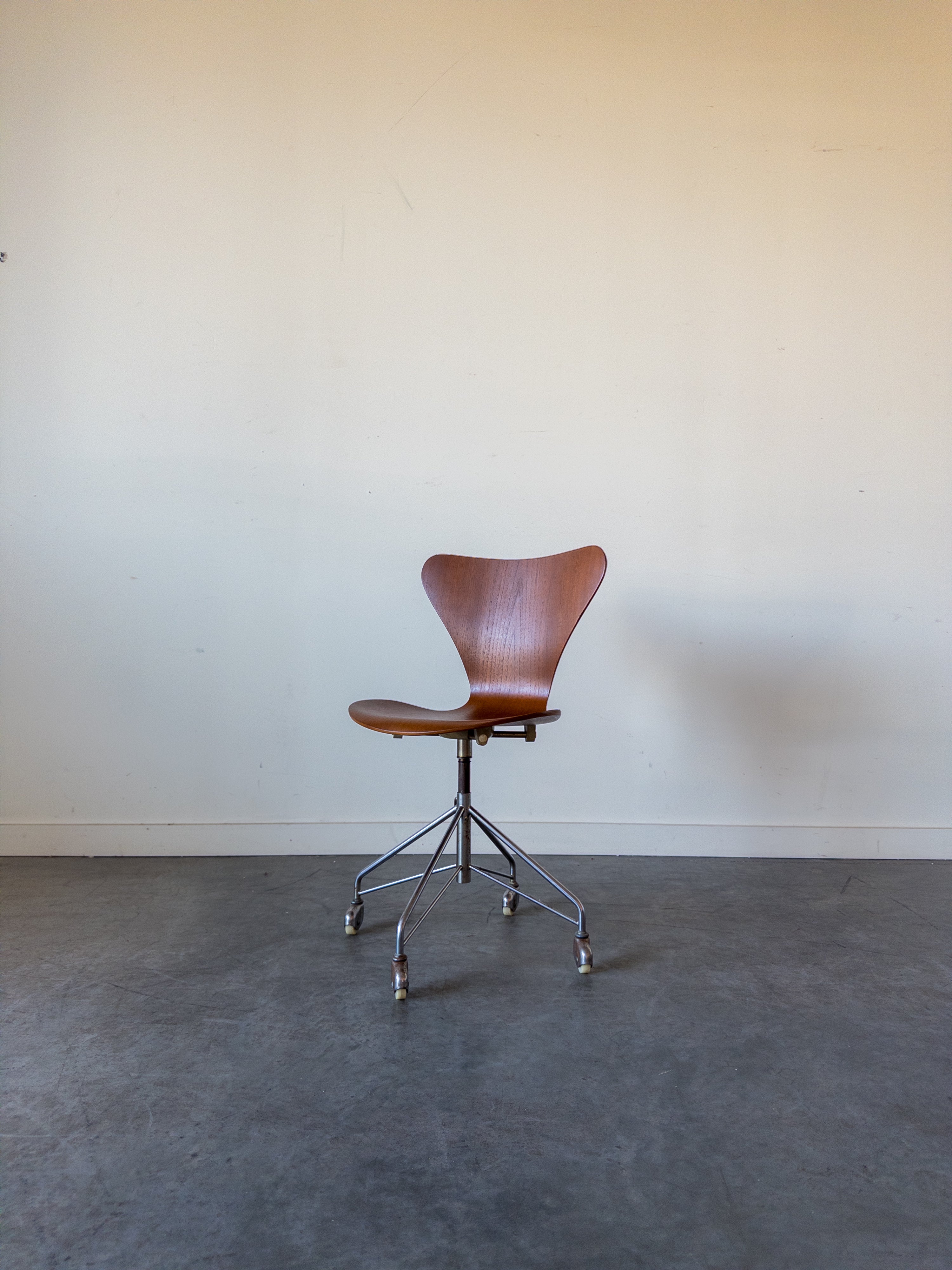 Sevener Teak chair, model 3117 by Arne Jacobsen for Fritz Hansen