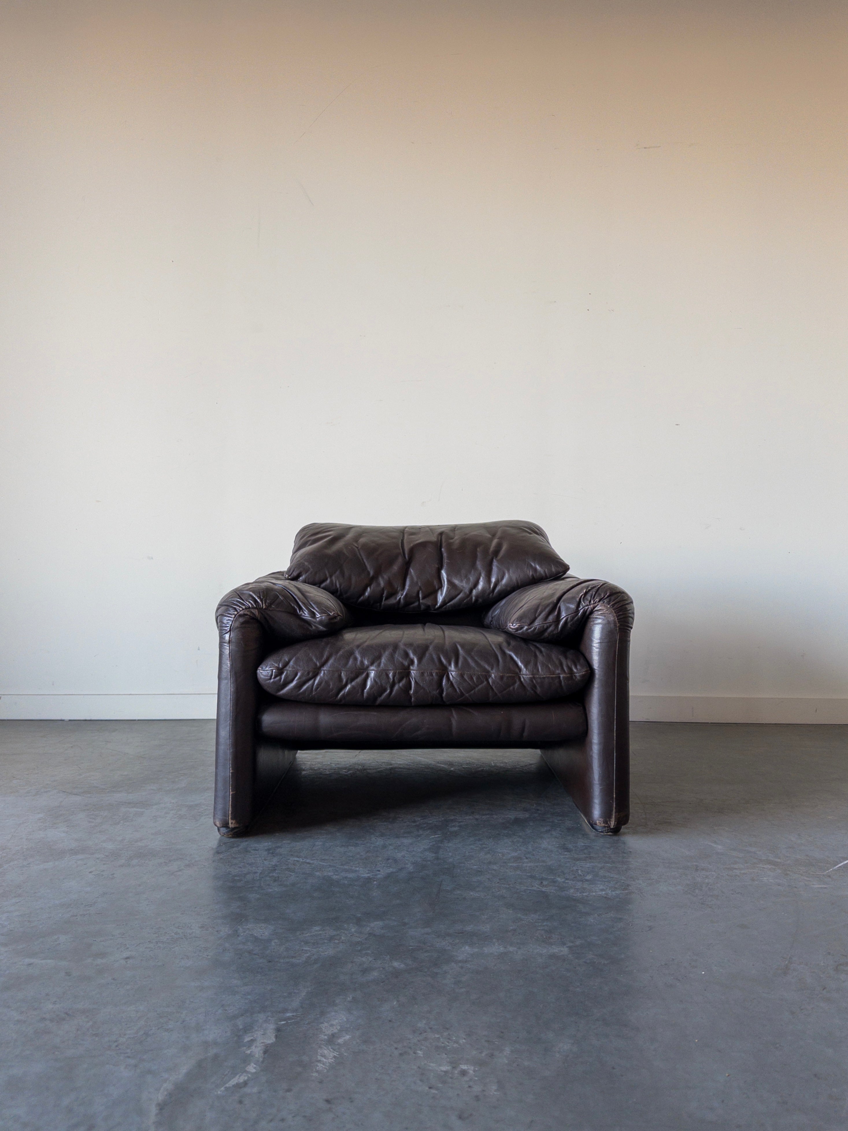 Maralunga Armchair by Vico Magistretti for Cassina