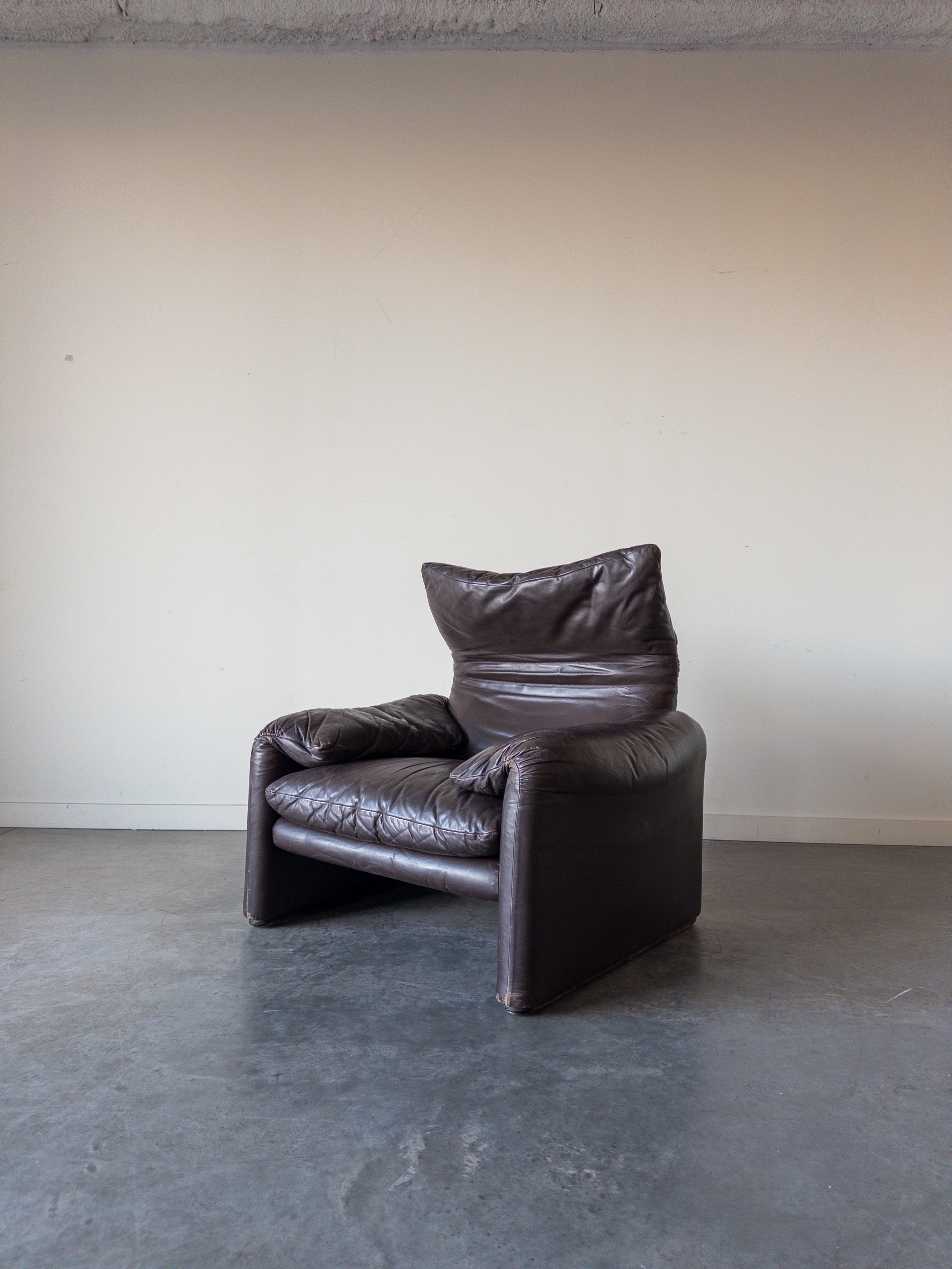 Maralunga Armchair by Vico Magistretti for Cassina