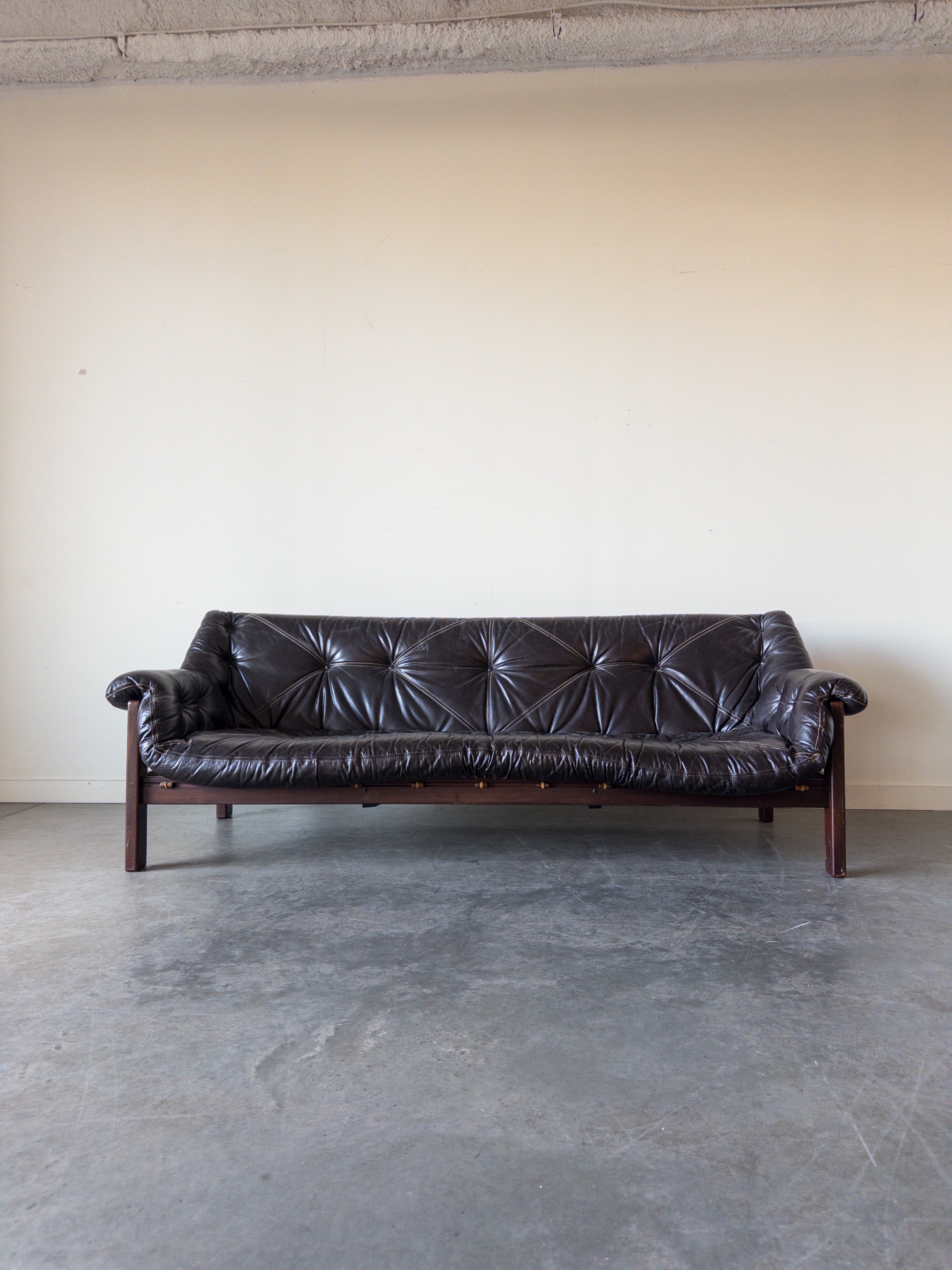 Amazonas sofa by Jean Gillon for Italma Wood Art
