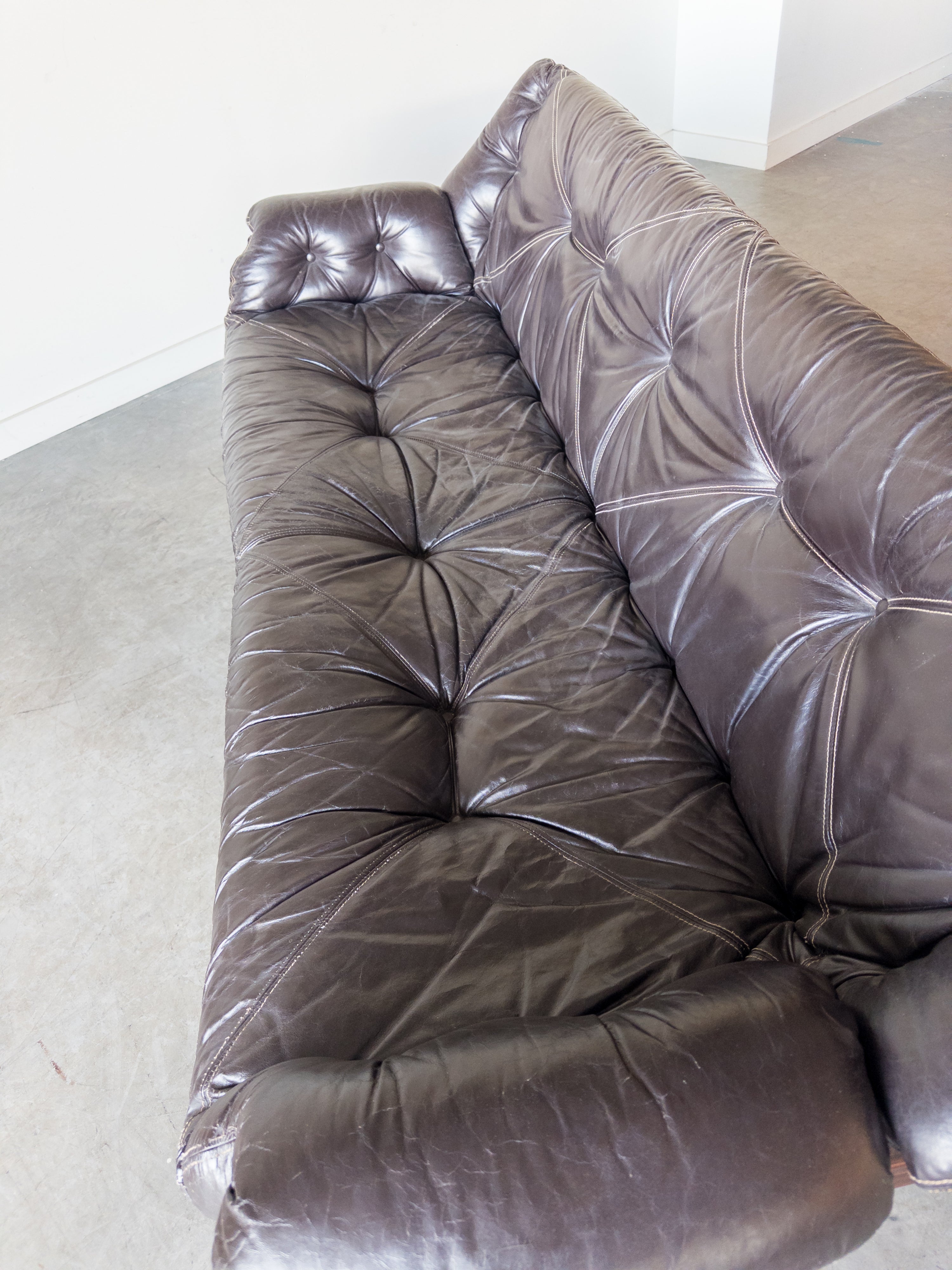 Amazonas sofa by Jean Gillon for Italma Wood Art