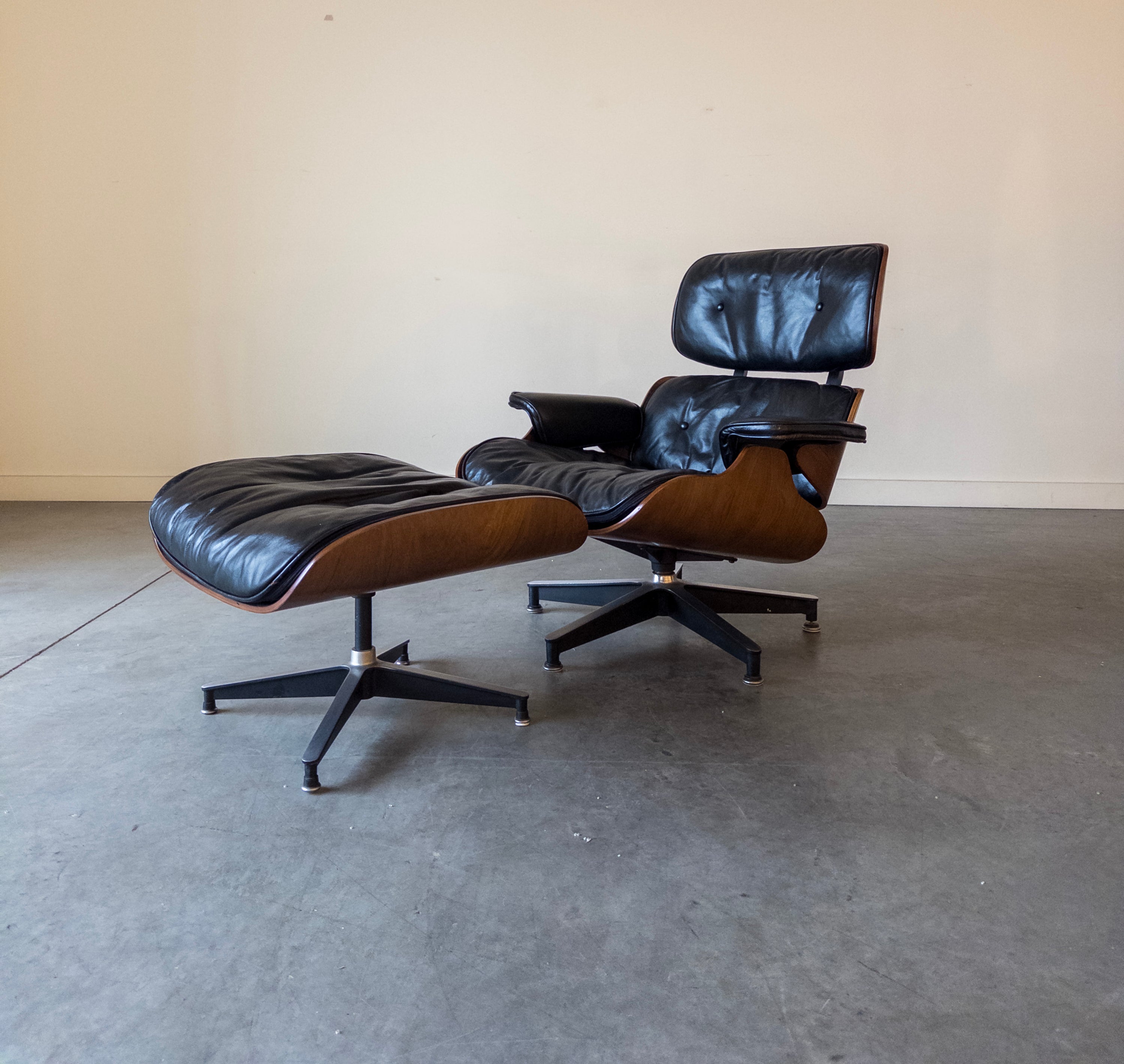 Eames Leather Lounge Chair by Charles & Ray Eames for Herman Miller