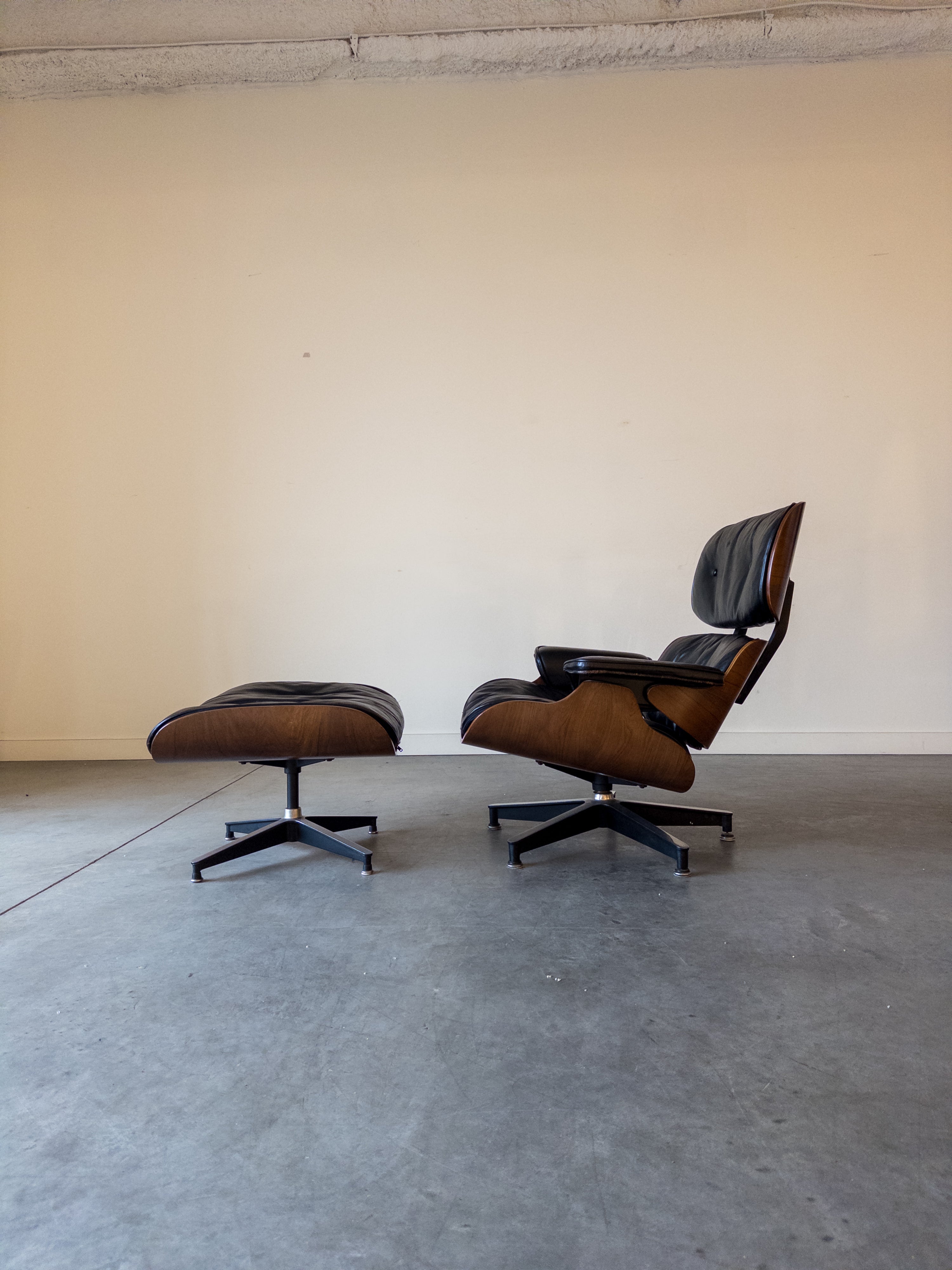 Eames Leather Lounge Chair by Charles & Ray Eames for Herman Miller