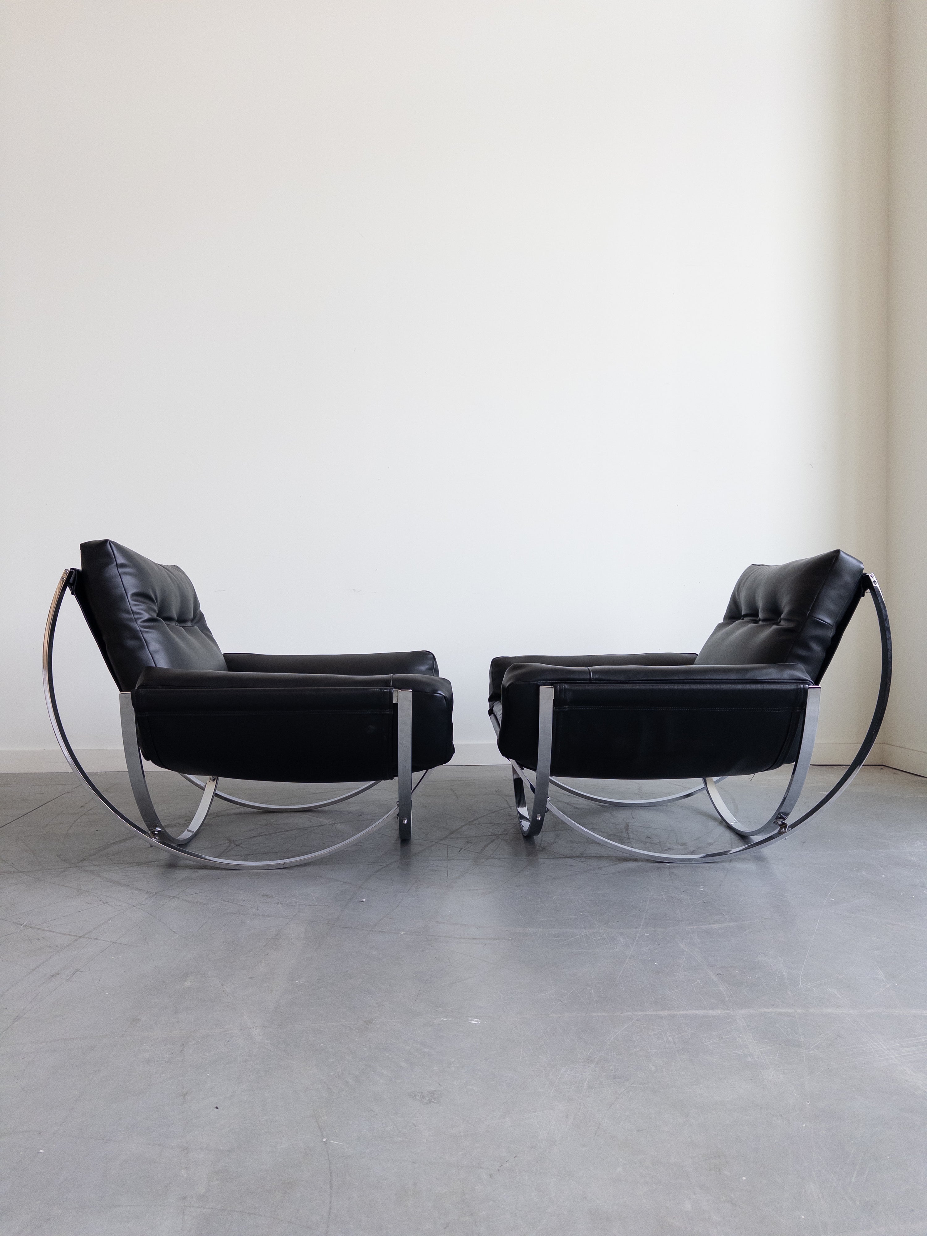 Apollo Lounge Chairs by Leonart Bender