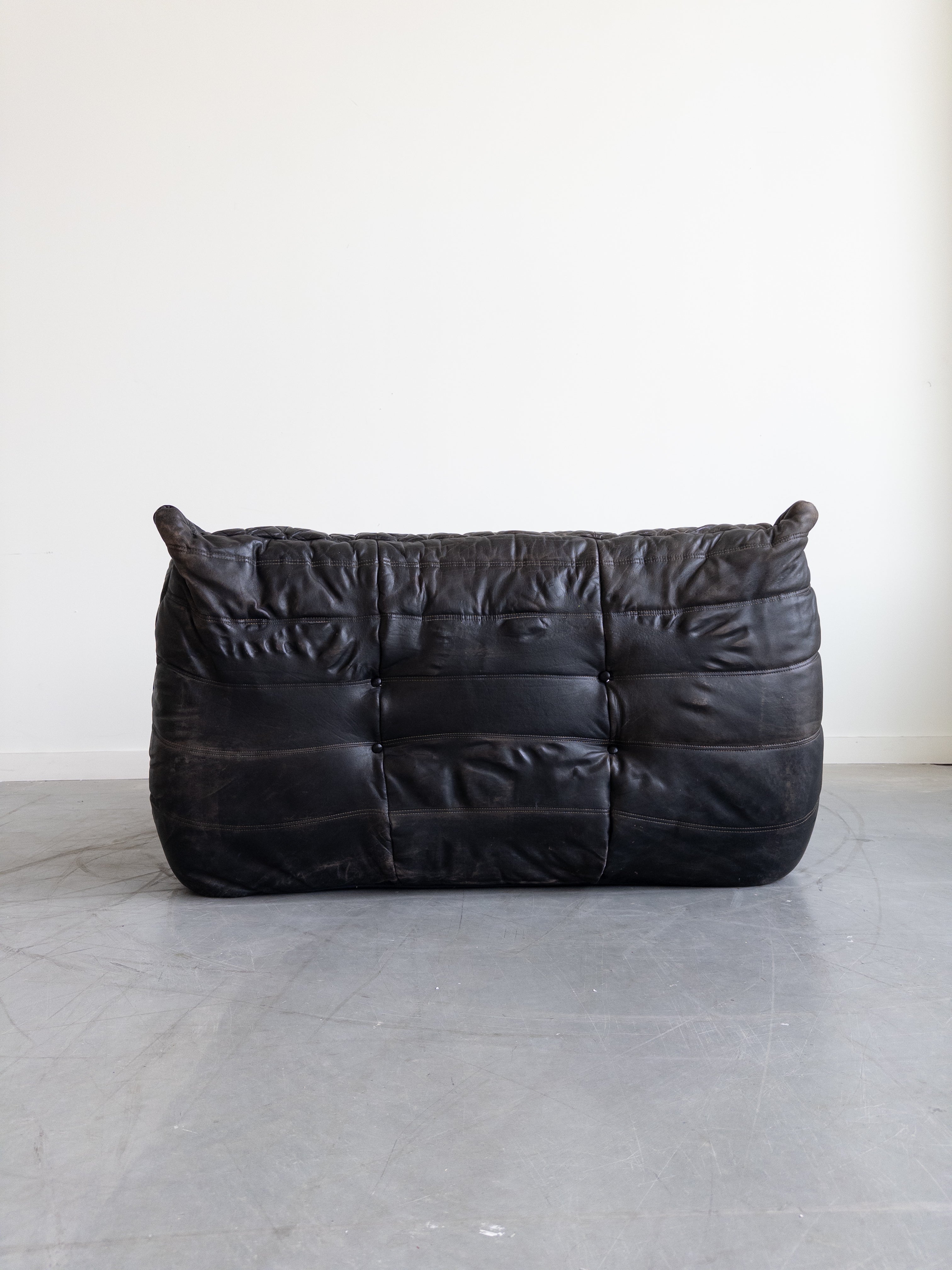 togo！！ Leather Togo 2-Seater Sofa by Michel Ducaroy for Ligne Roset