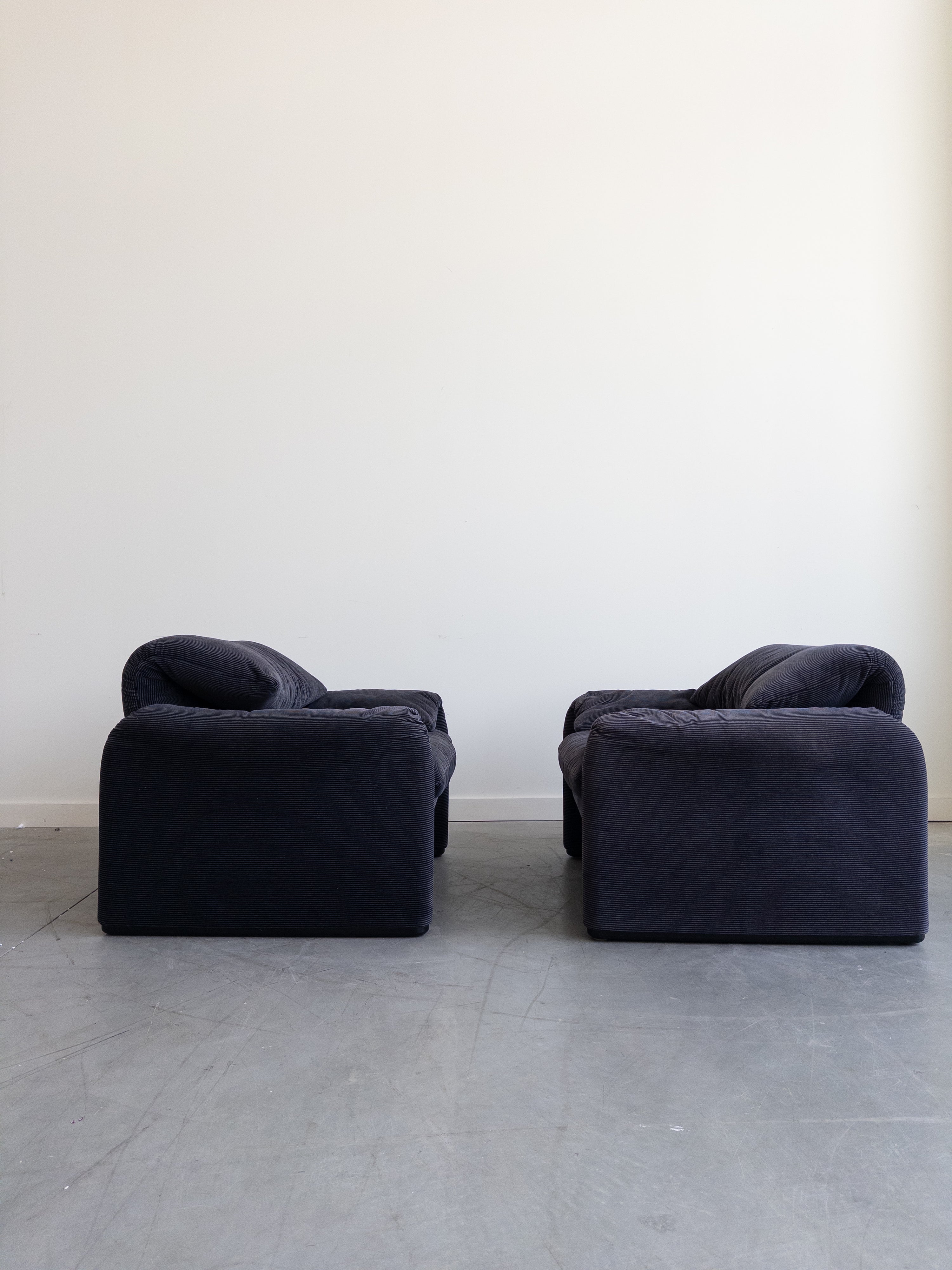 Maralunga Armchairs and Ottomans by Vico Magistretti for Cassina