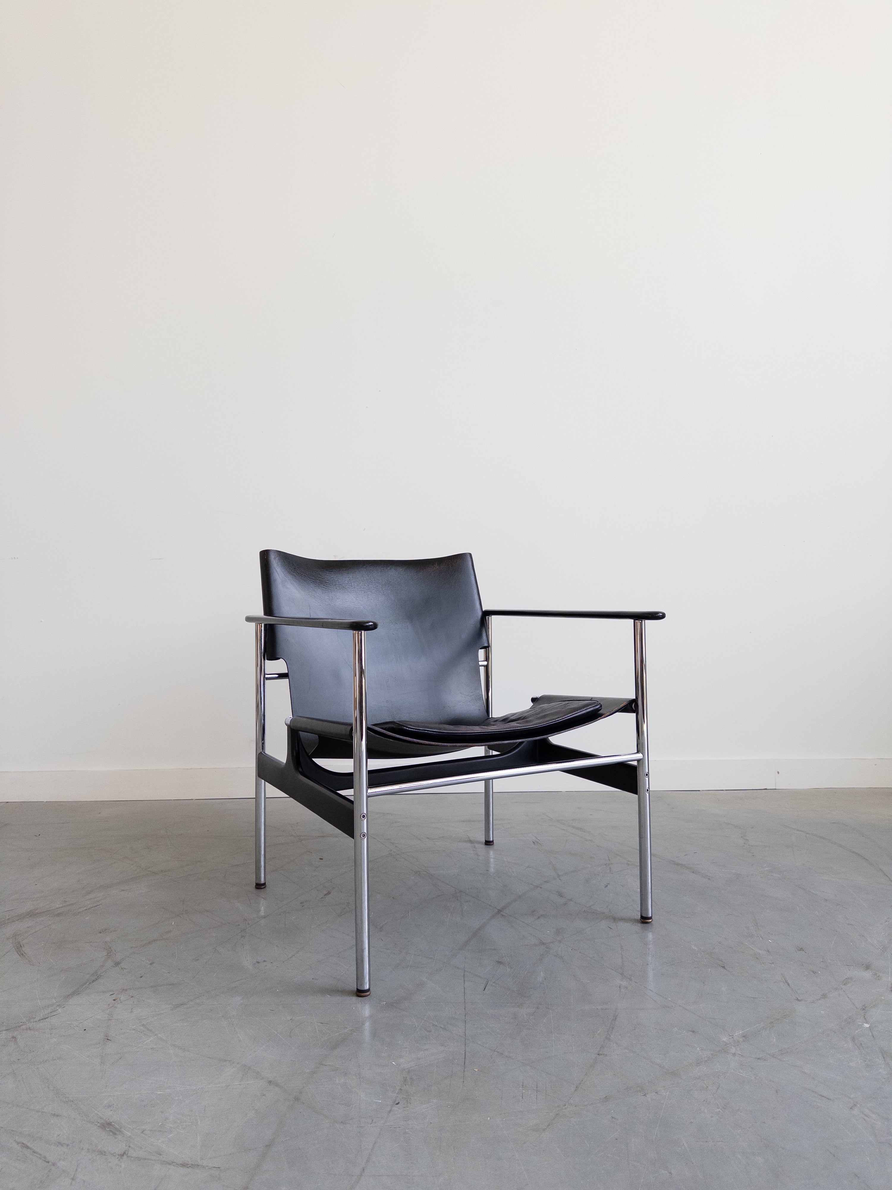 Model 657 Sling Chair by Charles Pollock for Knoll International