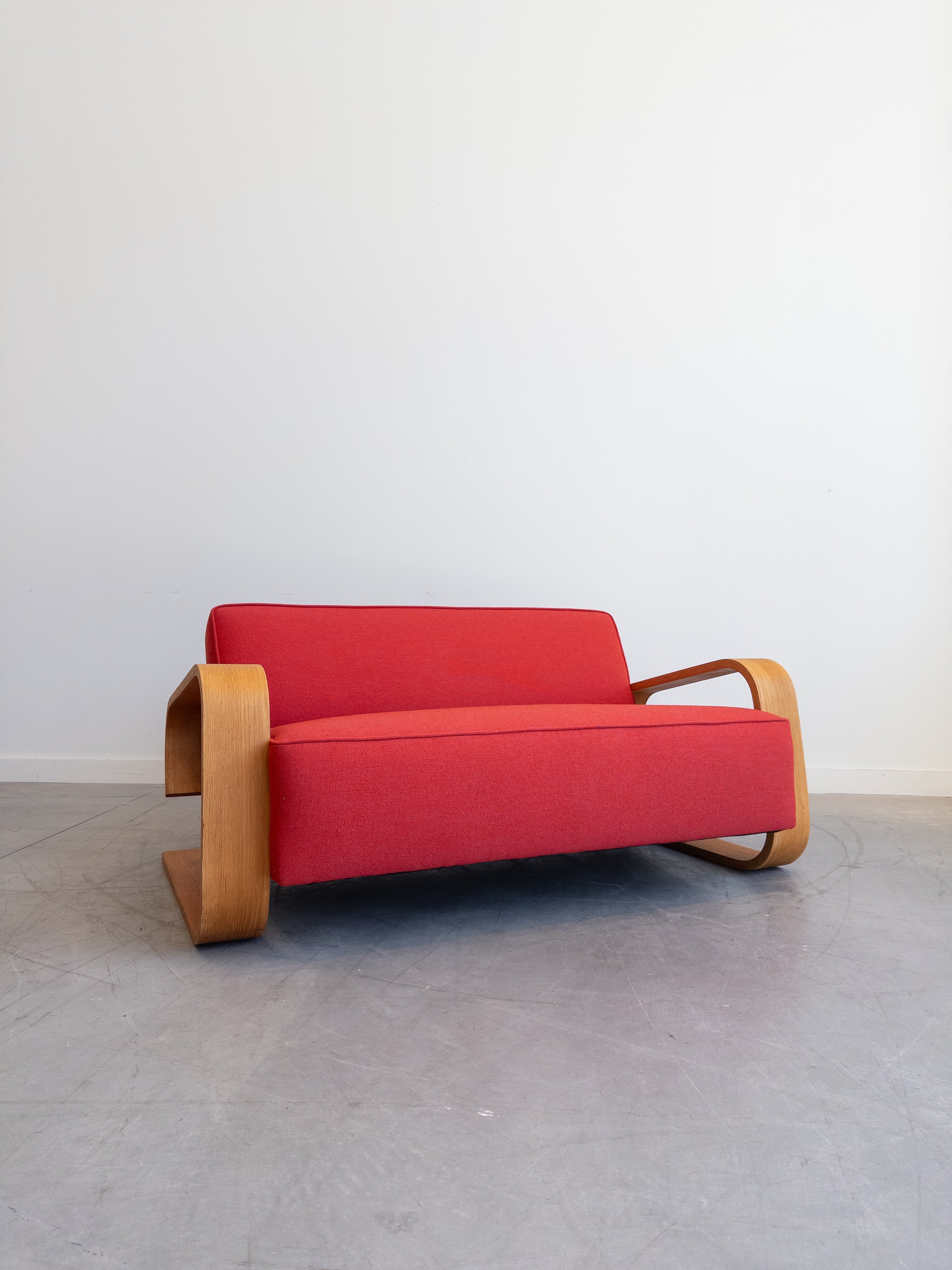 'Tank' Settee by Alvar Aalto