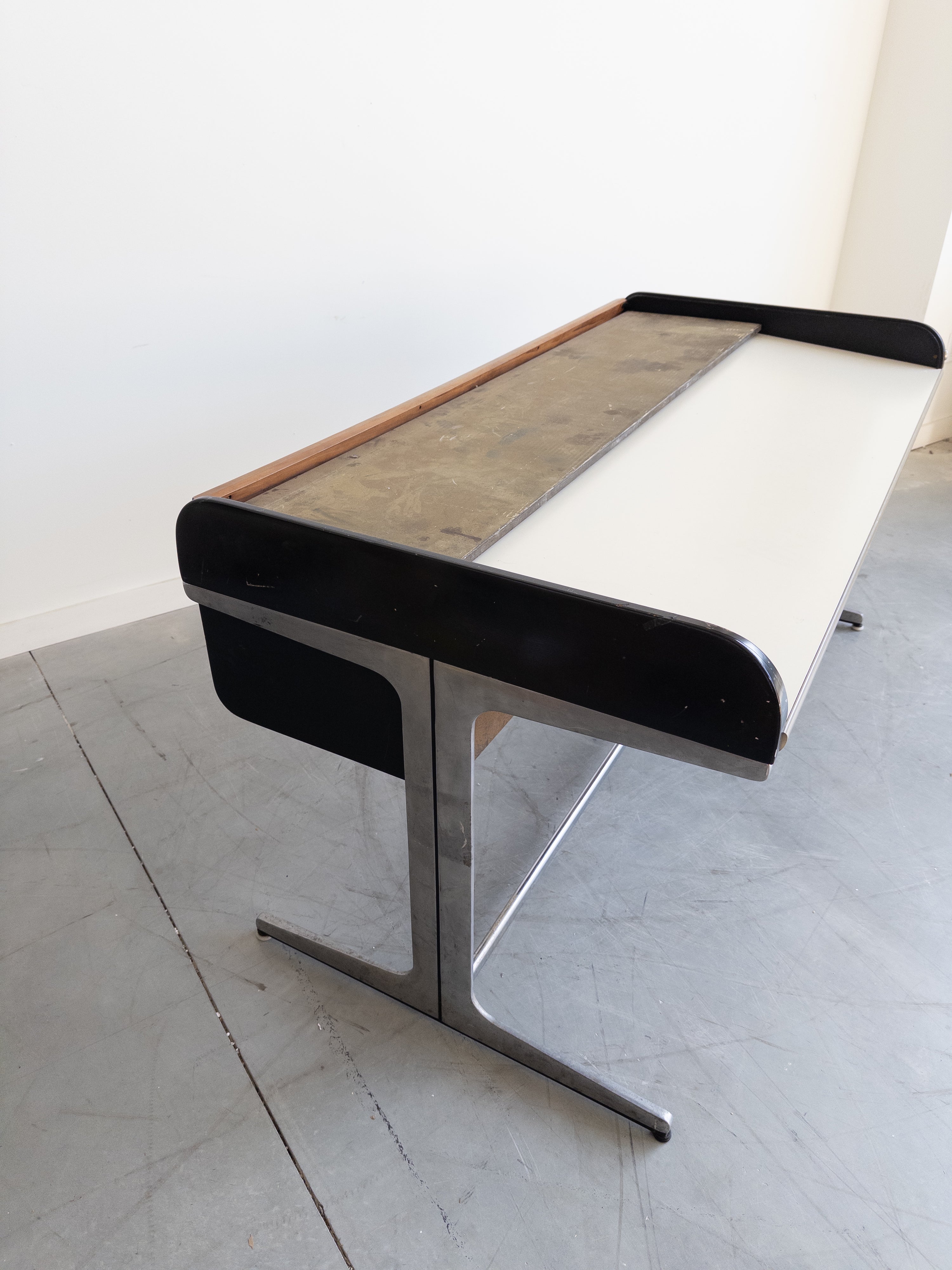 Action Office Writing Desk by George Nelson and Robert Propst for Herman Miller, 1960s