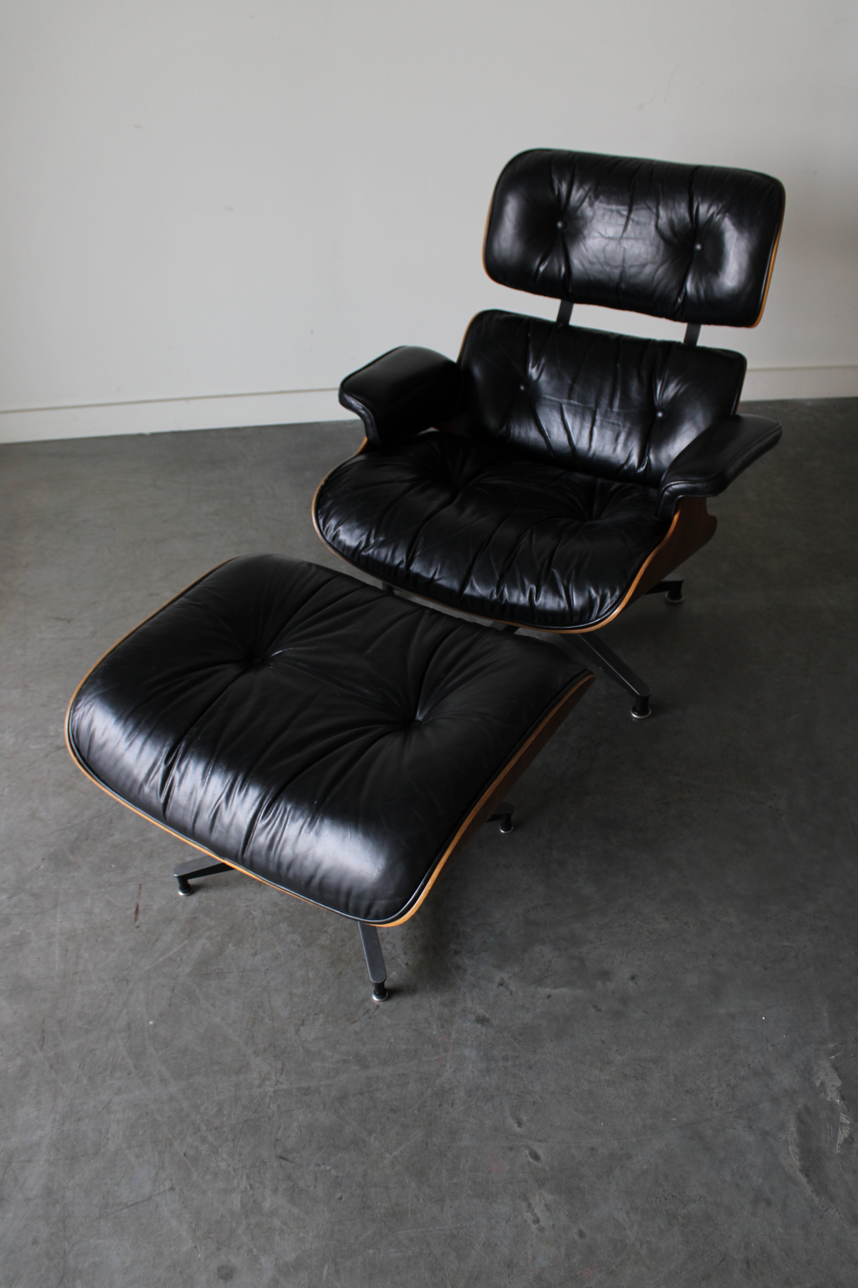 Eames Leather Lounge Chair by Charles & Ray Eames for Herman Miller