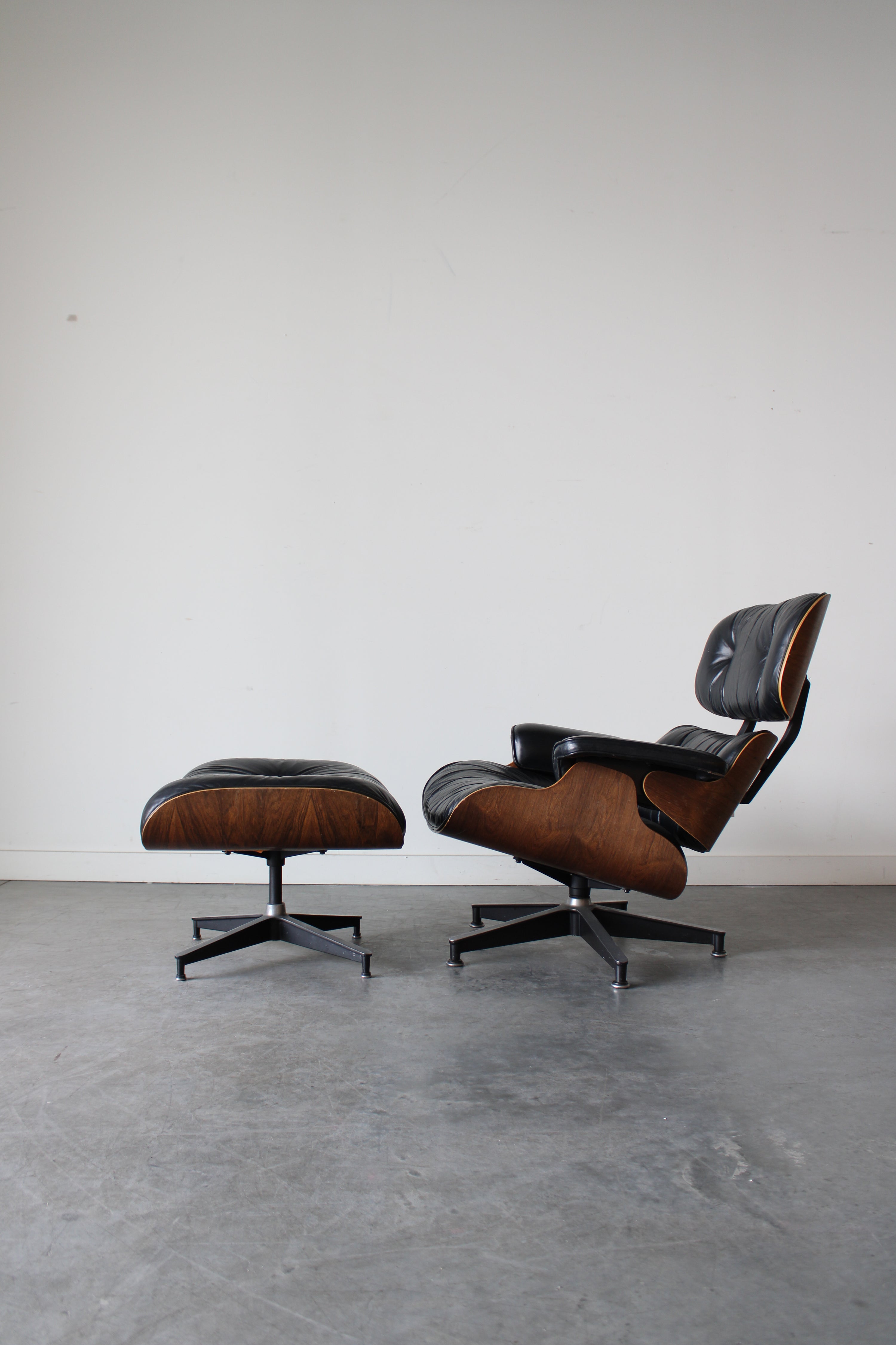 Eames Leather Lounge Chair by Charles & Ray Eames for Herman Miller