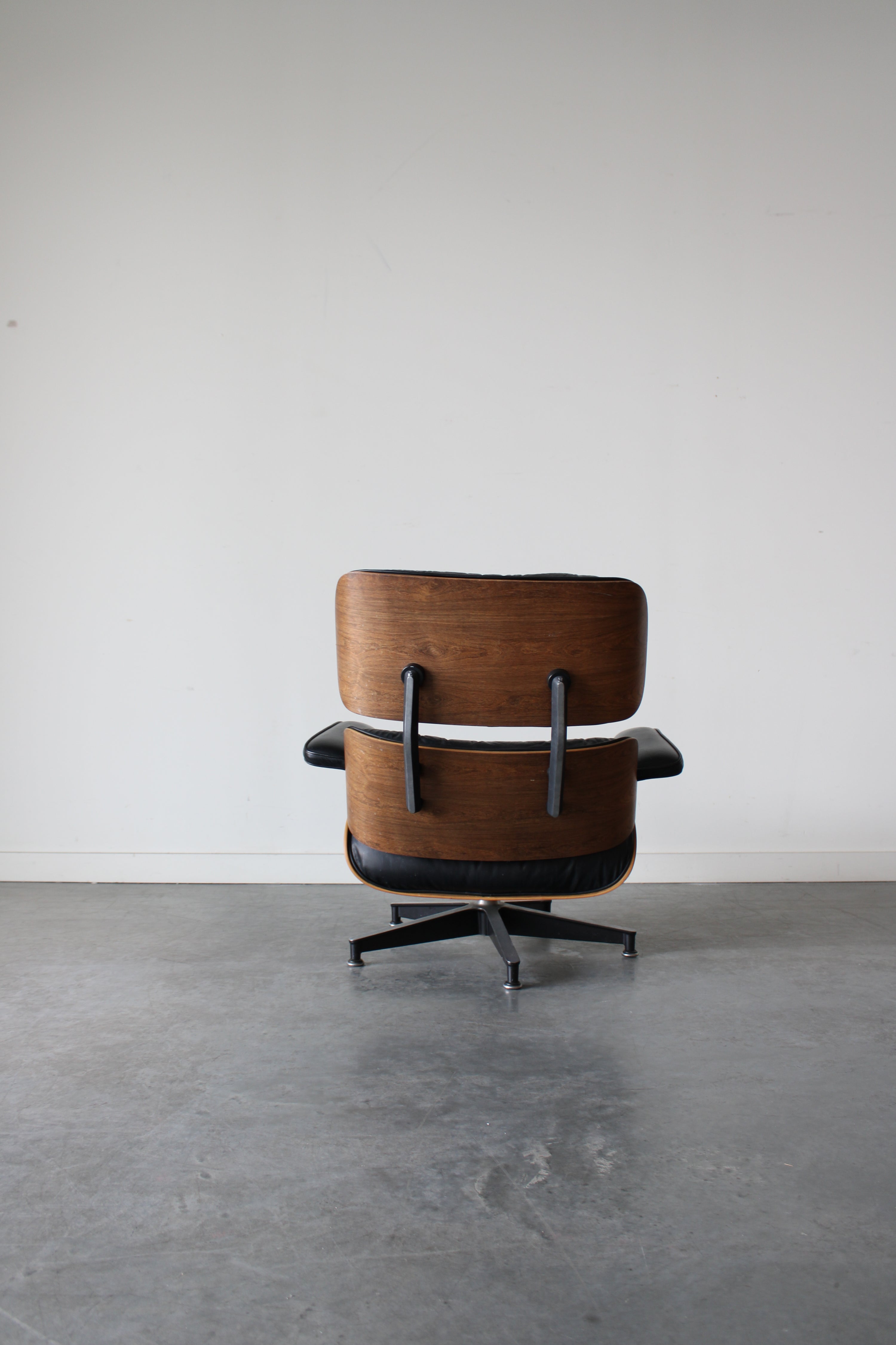 Eames Leather Lounge Chair by Charles & Ray Eames for Herman Miller