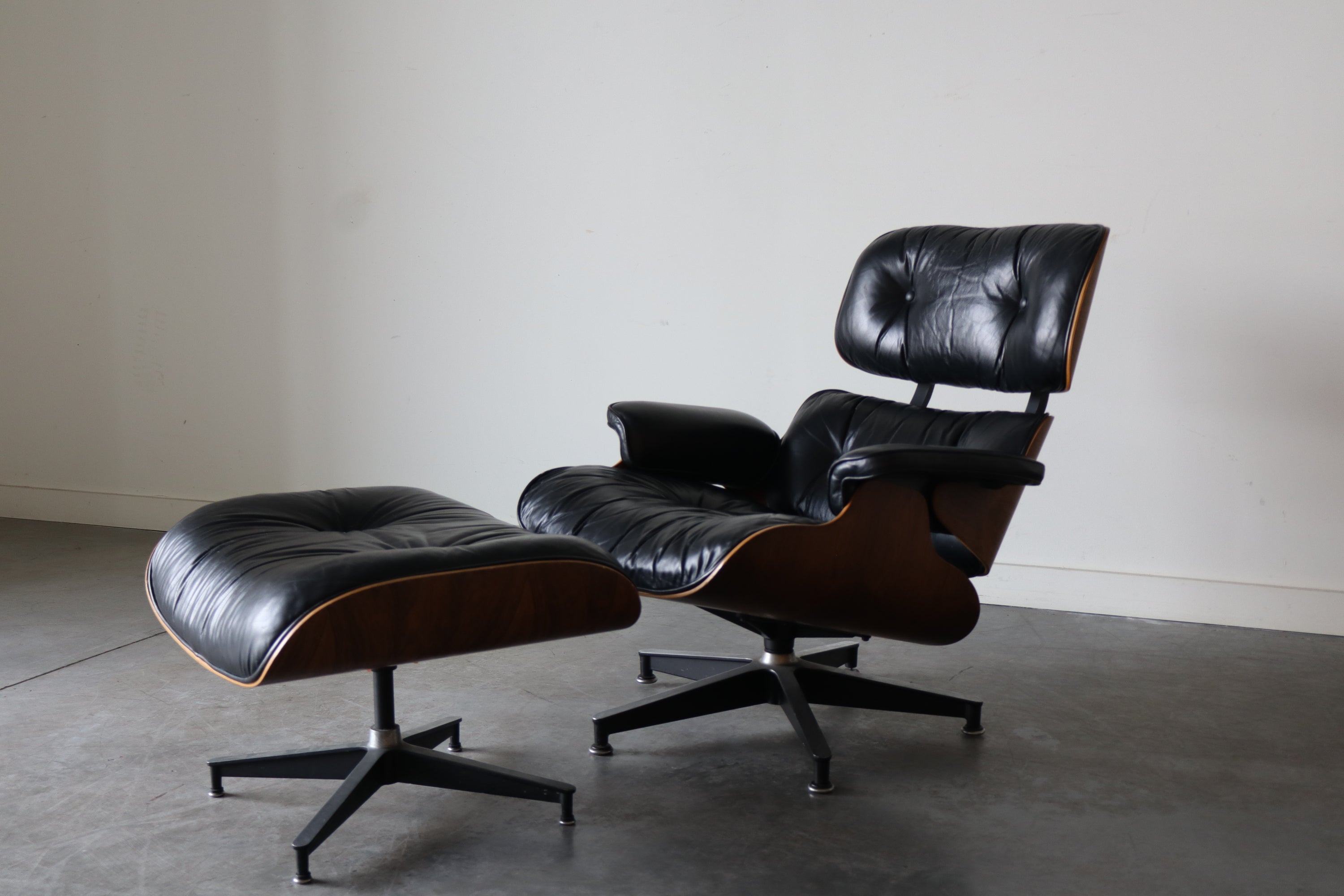 Eames Leather Lounge Chair by Charles & Ray Eames for Herman Miller