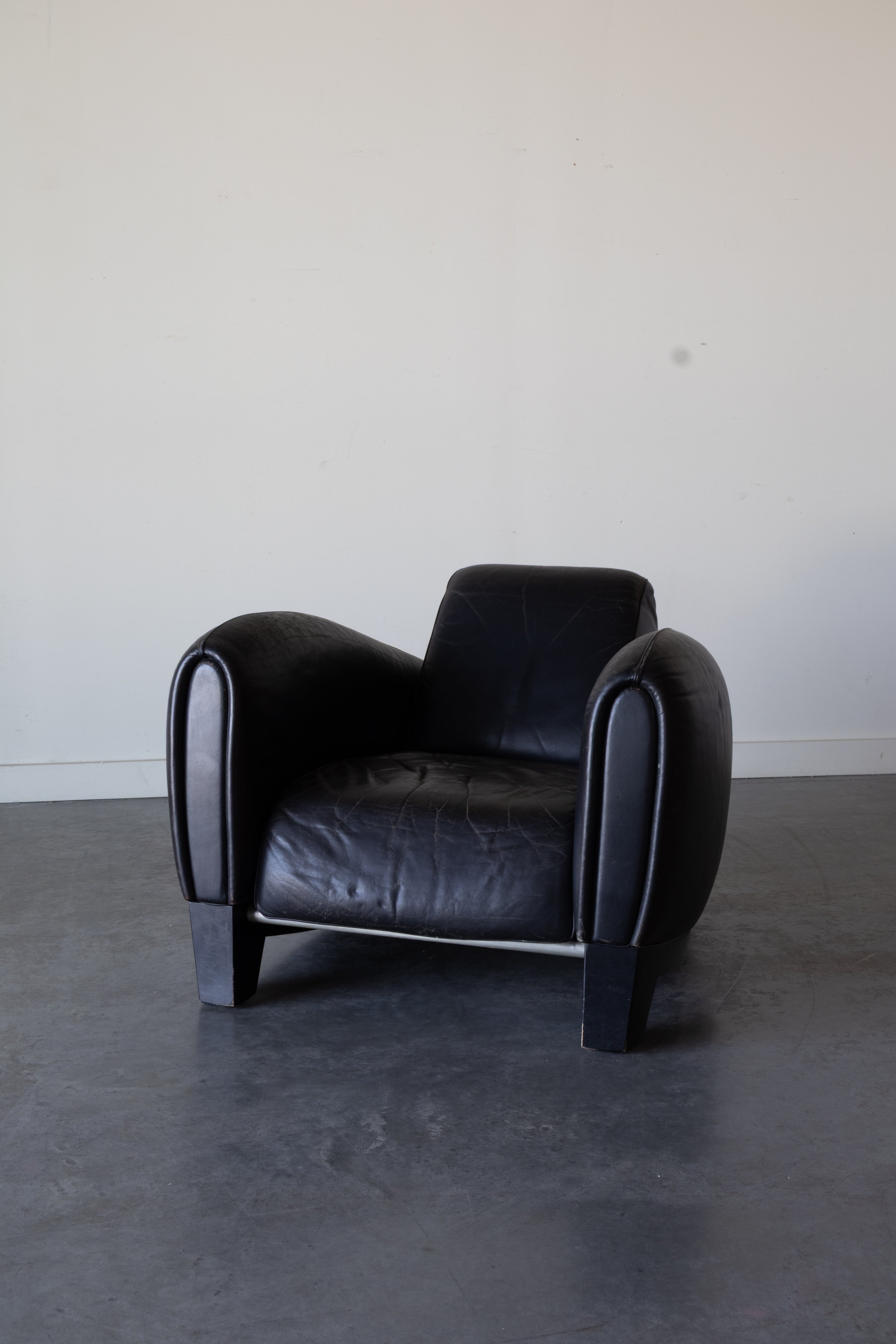 'Bugatti DS 57' black leather lounge chair by Franz Romero for De Sede, Switzerland