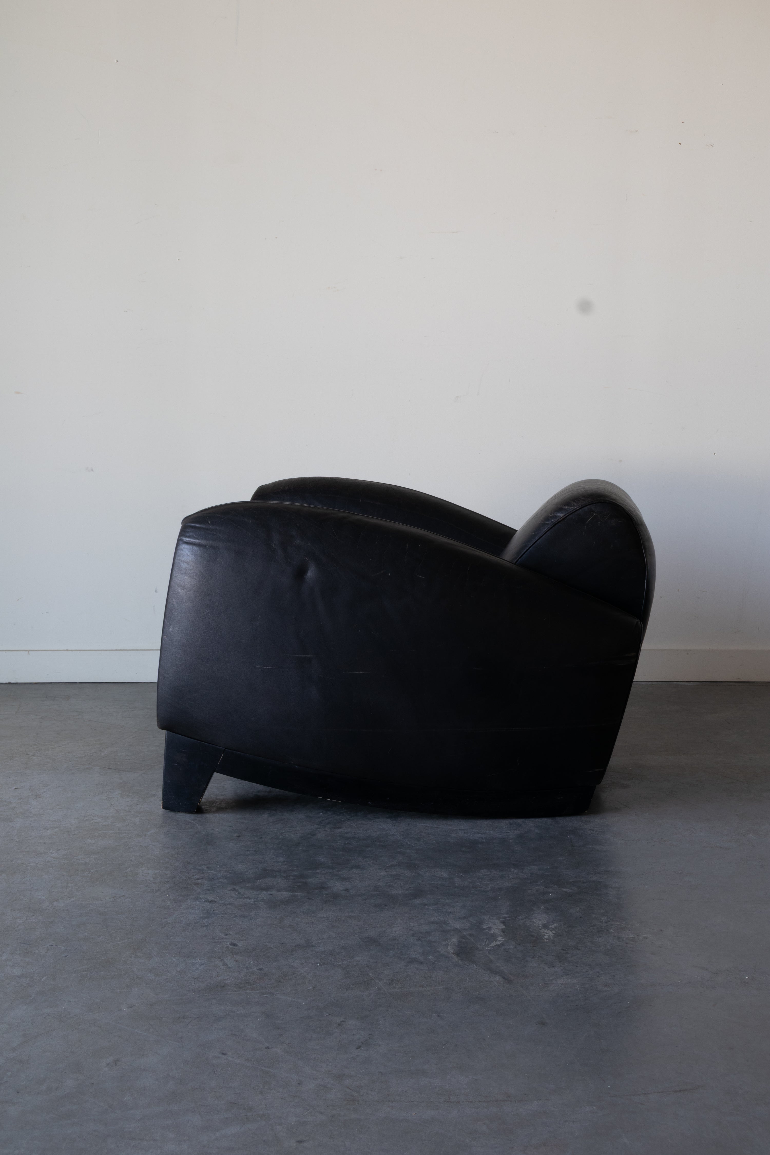 'Bugatti DS 57' black leather lounge chair by Franz Romero for De Sede, Switzerland