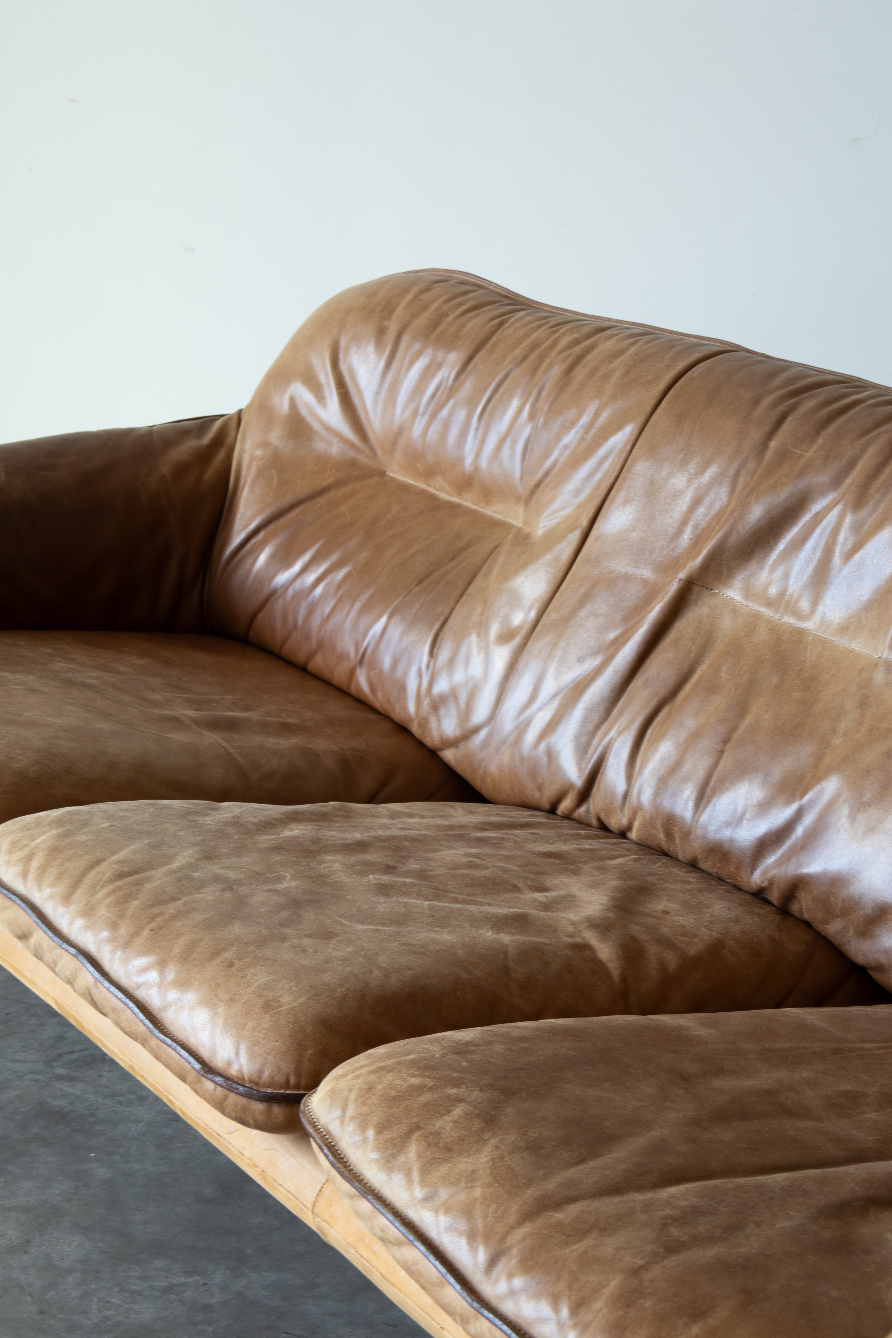 DS-16 Cognac leather sofa by De Sede, 1970s
