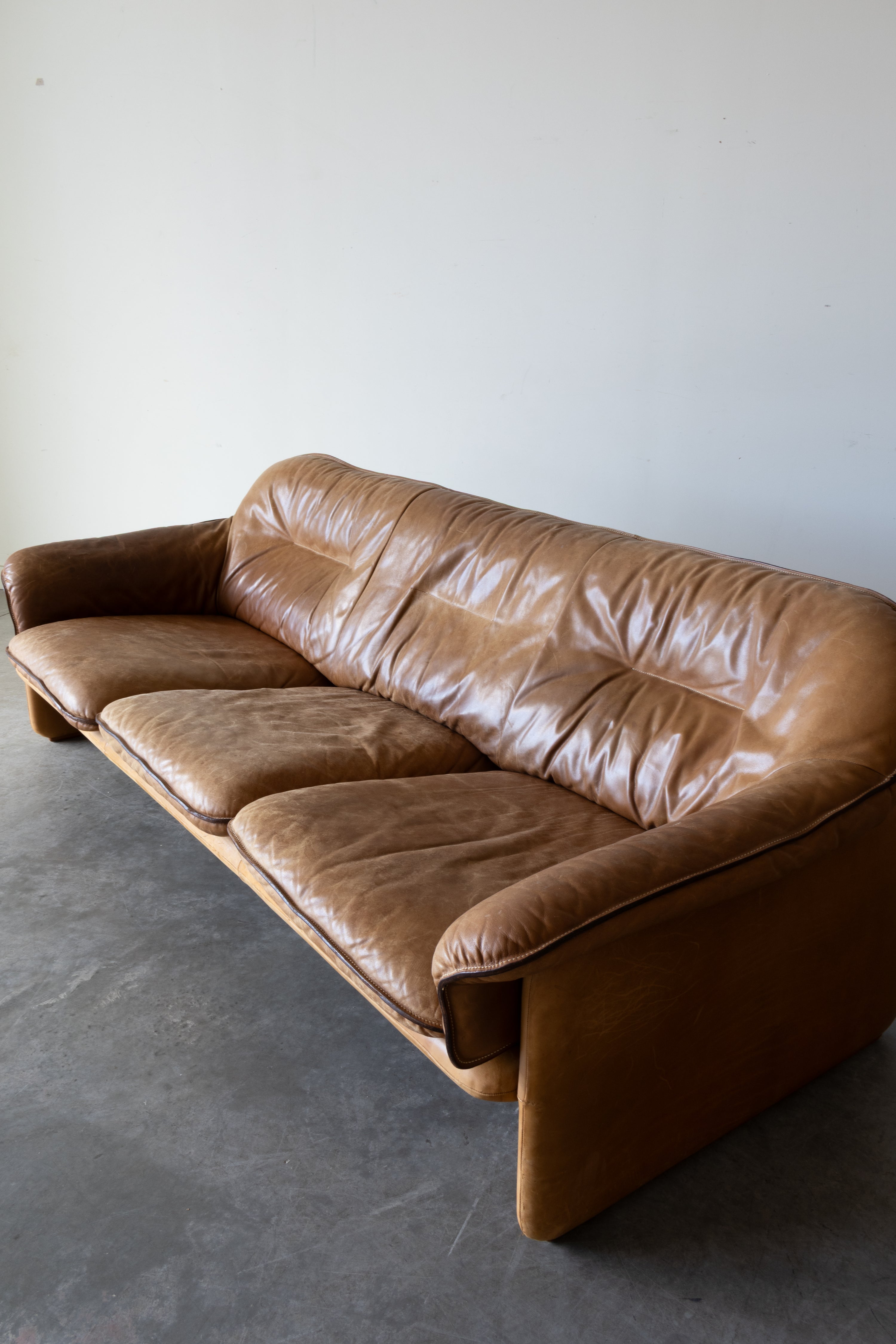 DS-16 Cognac leather sofa by De Sede, 1970s