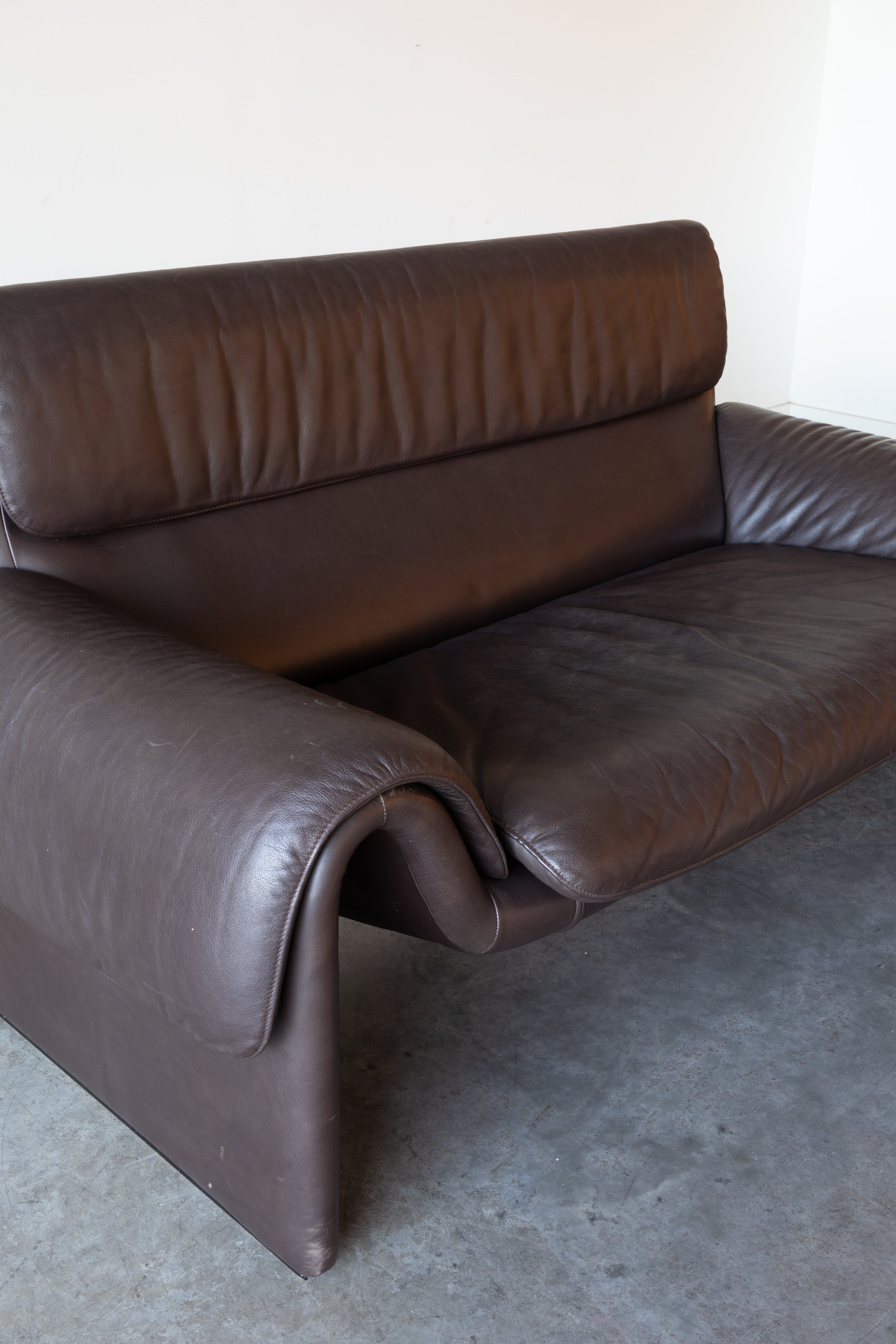 DS-2011 in Brown Leather Sofa by De Sede