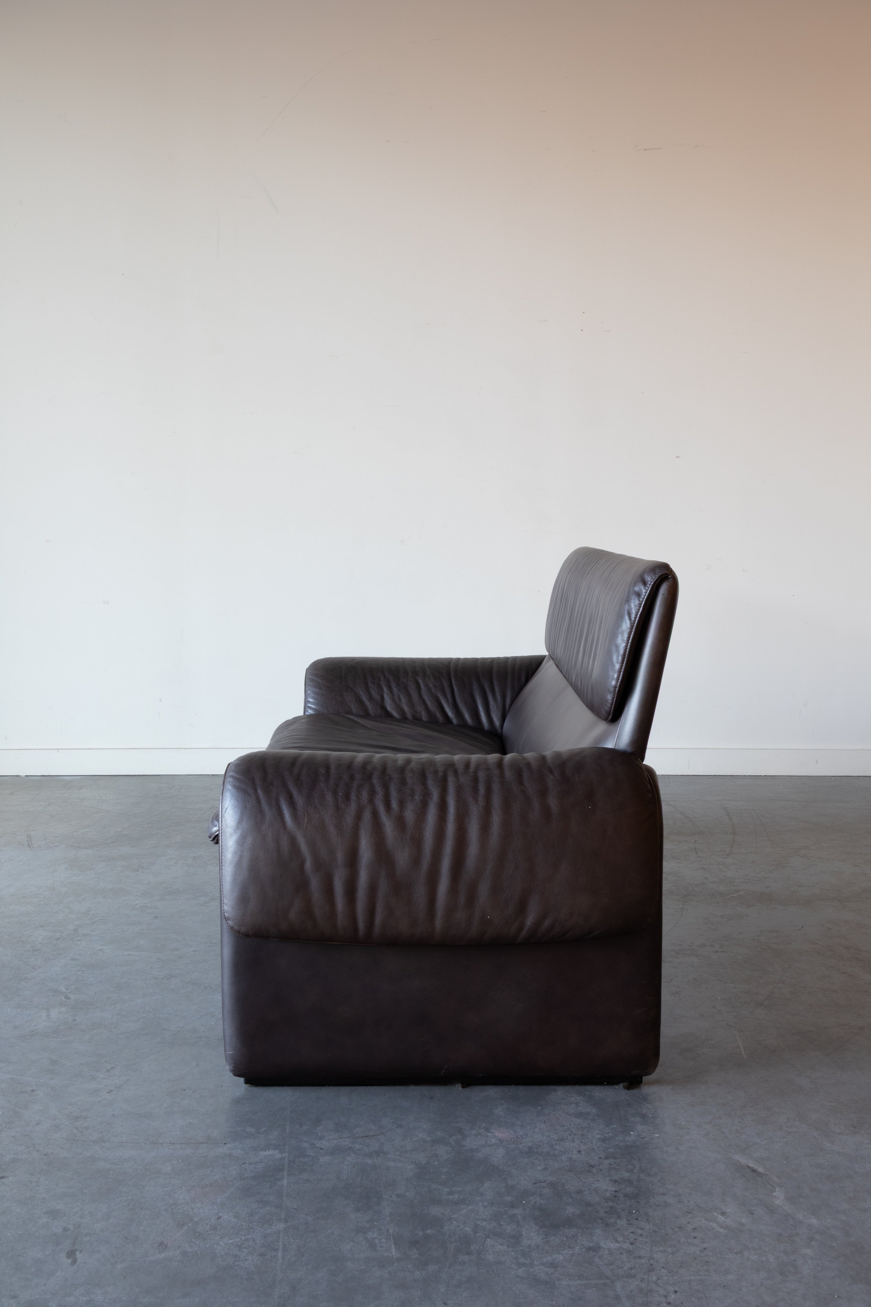 DS-2011 in Brown Leather Sofa by De Sede