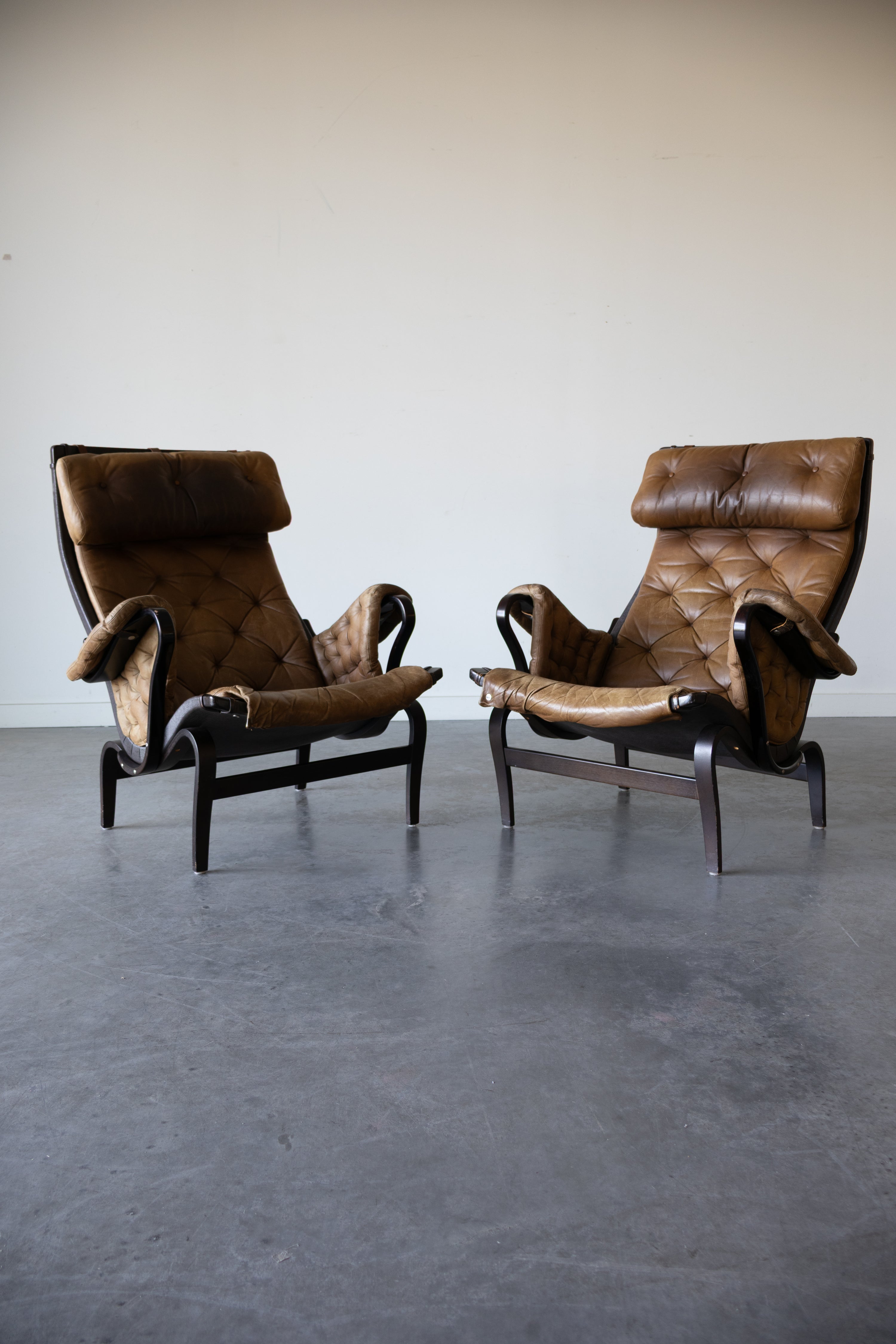Pernilla Leather Lounge Chairs by Bruno Mathsson for DUX