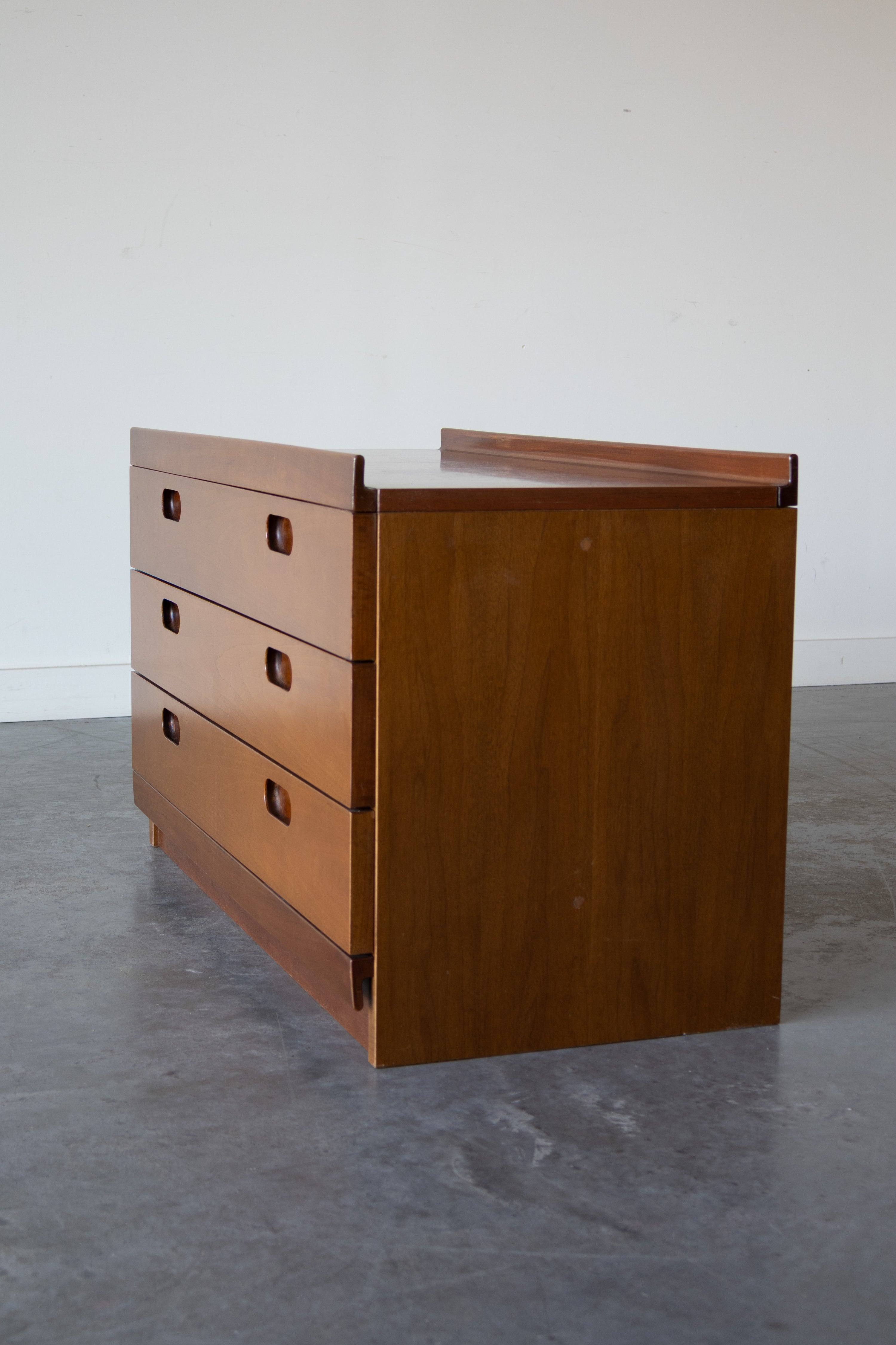 Fiorenza cabinet by Tito Agnoli for Molteni&C, 1960s