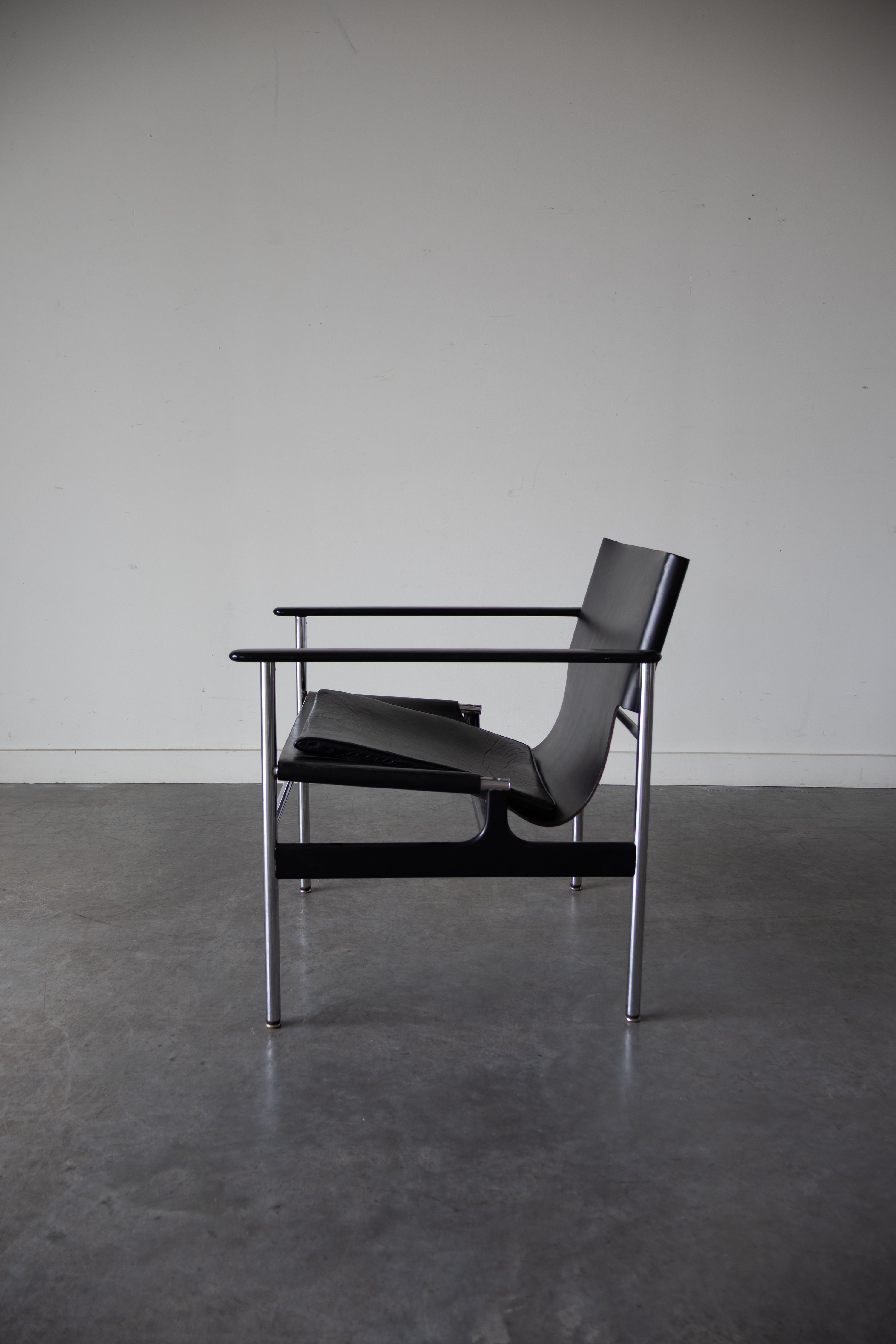 Model 657 Sling Chair by Charles Pollock for Knoll International