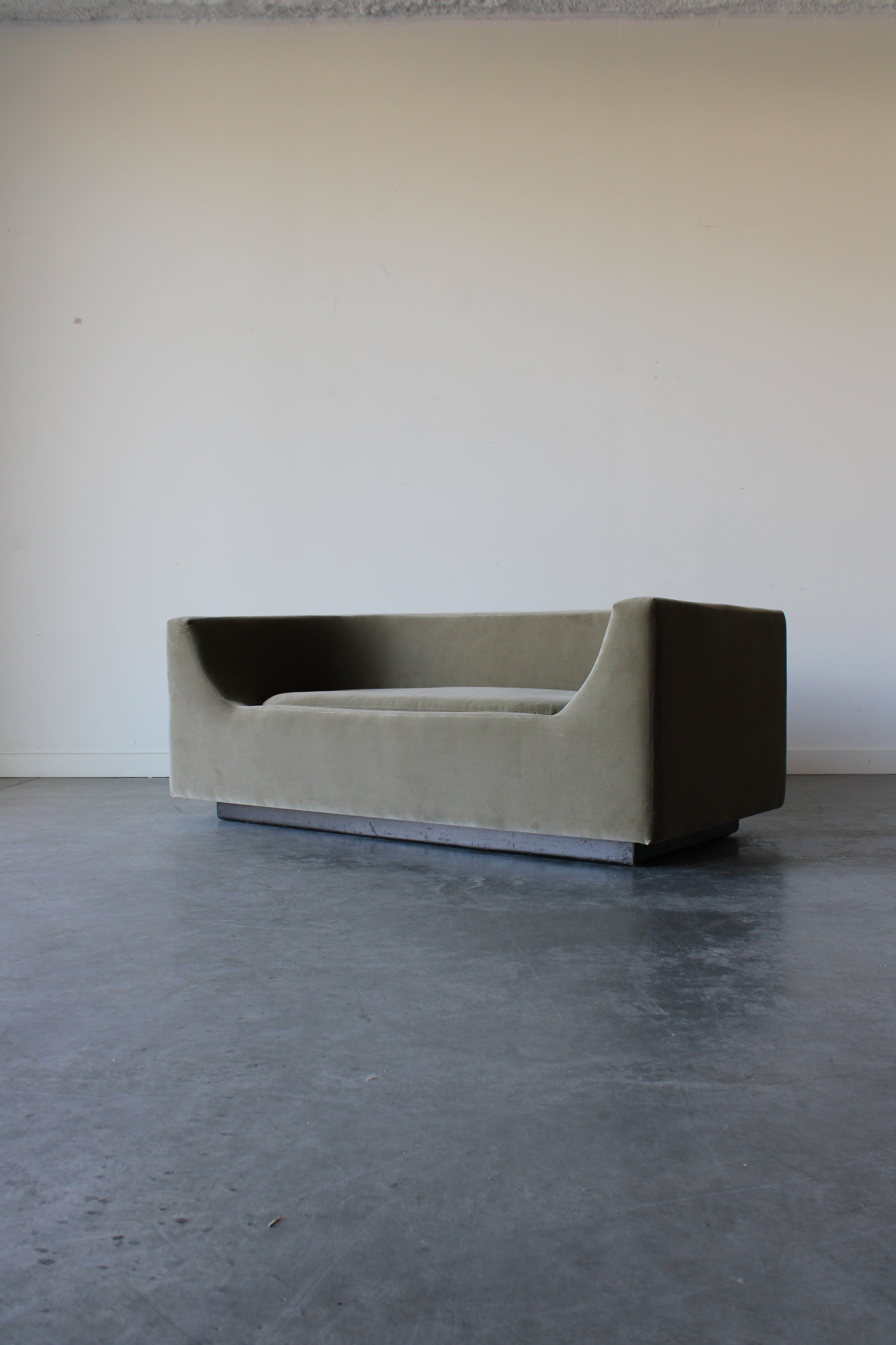 'Elliptique' Sofa by Bernard Govin, 1965