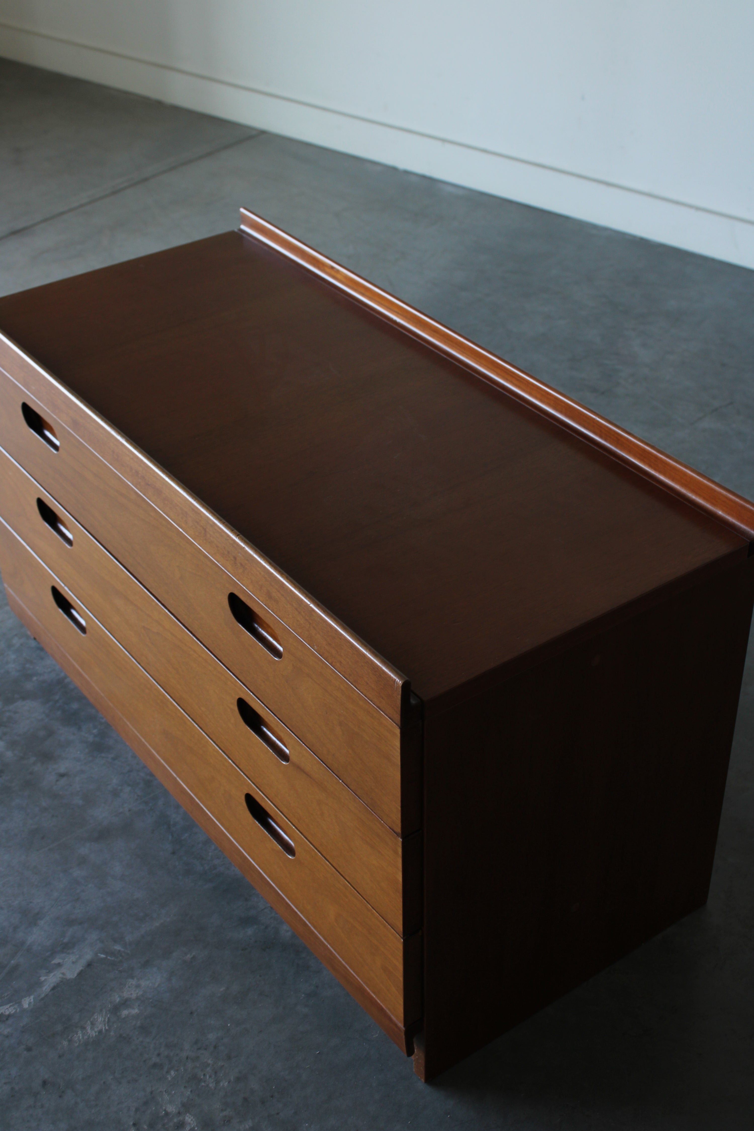 Fiorenza cabinet by Tito Agnoli for Molteni&C, 1960s