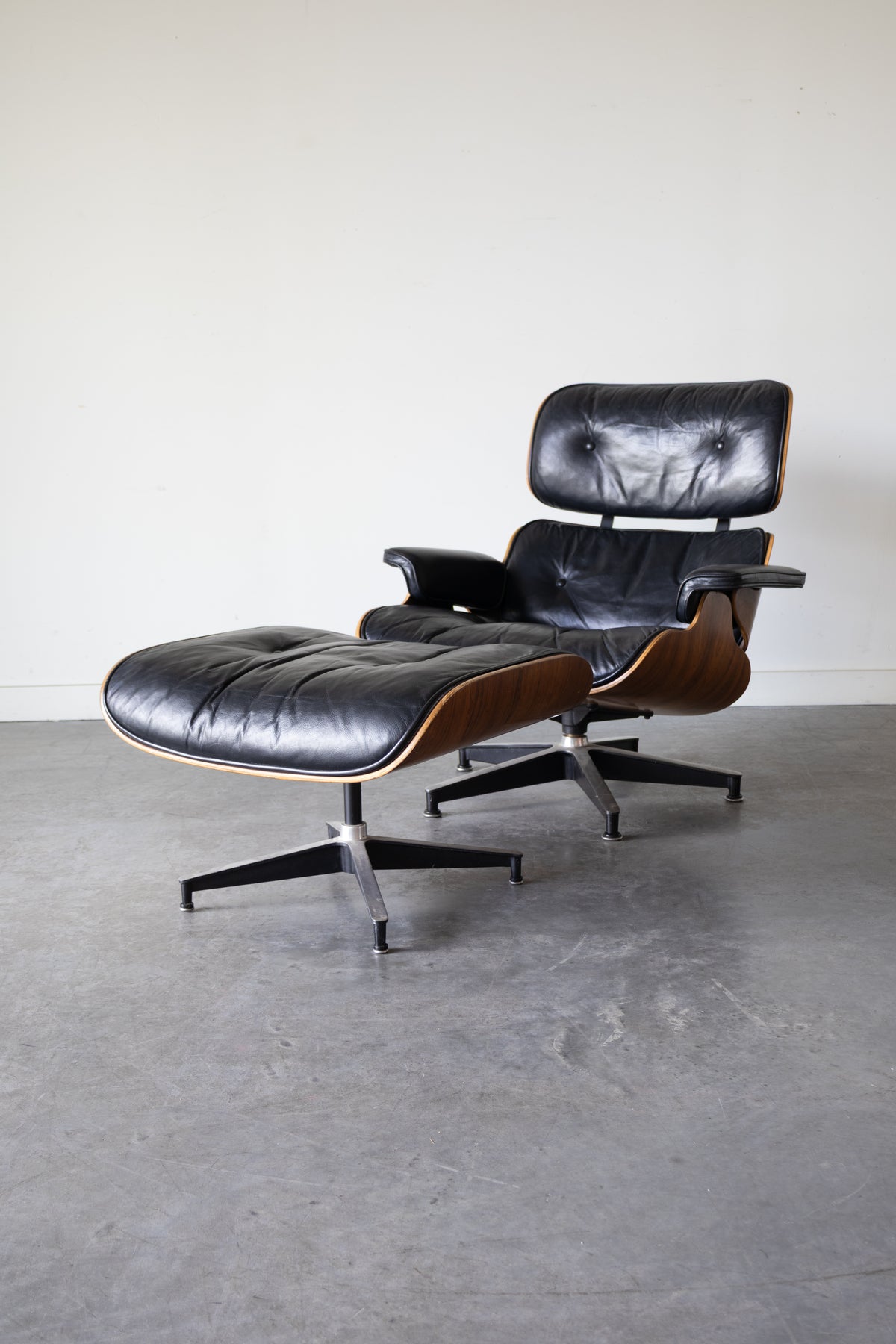 Eames Leather Lounge Chair by Charles & Ray Eames for Herman Miller