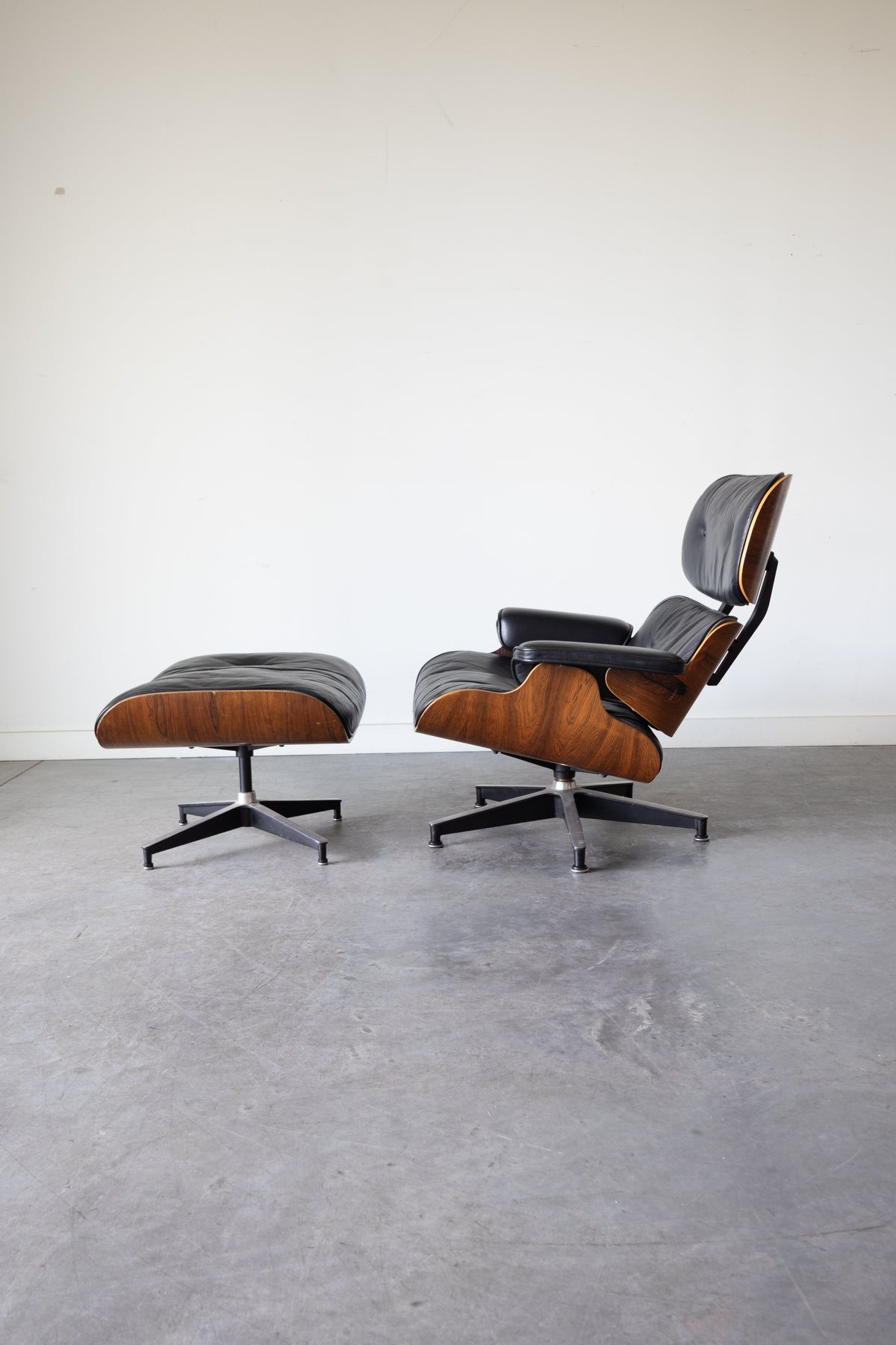 Eames Leather Lounge Chair by Charles & Ray Eames for Herman Miller