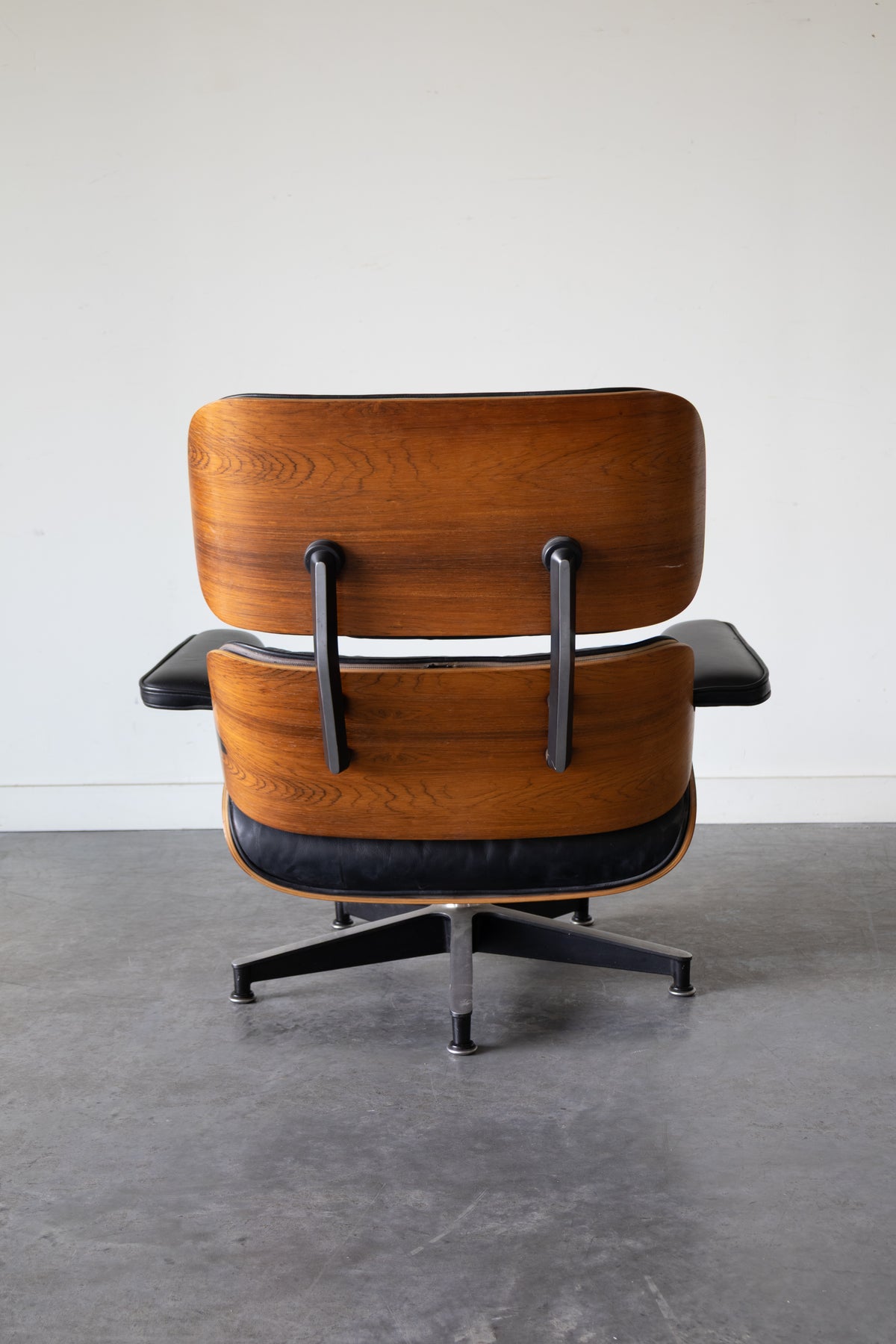 Eames Leather Lounge Chair by Charles & Ray Eames for Herman Miller