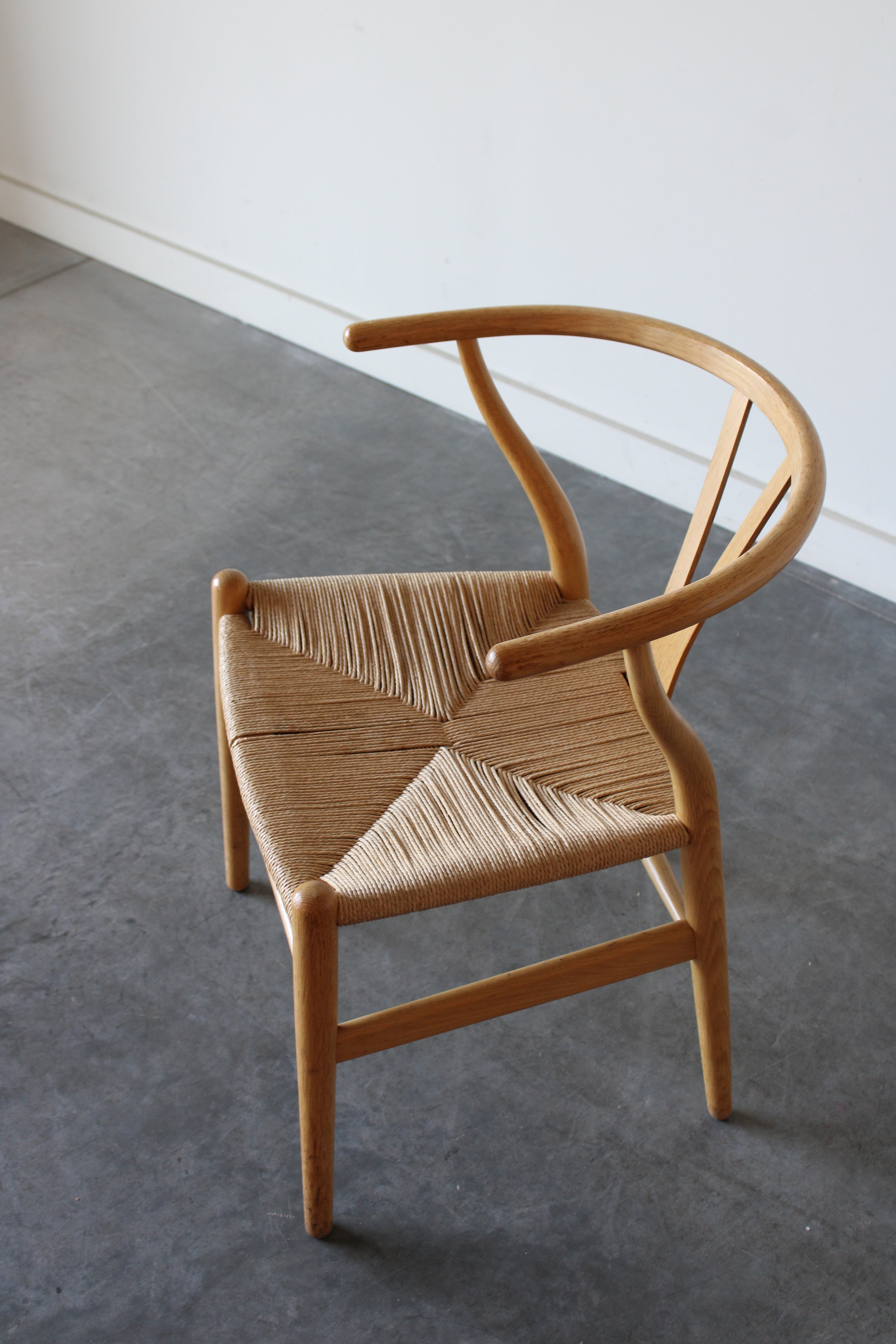 CH24 "Wishbone" Chair by Hans J. Wegner for Carl Hansen & Søn, 1960s