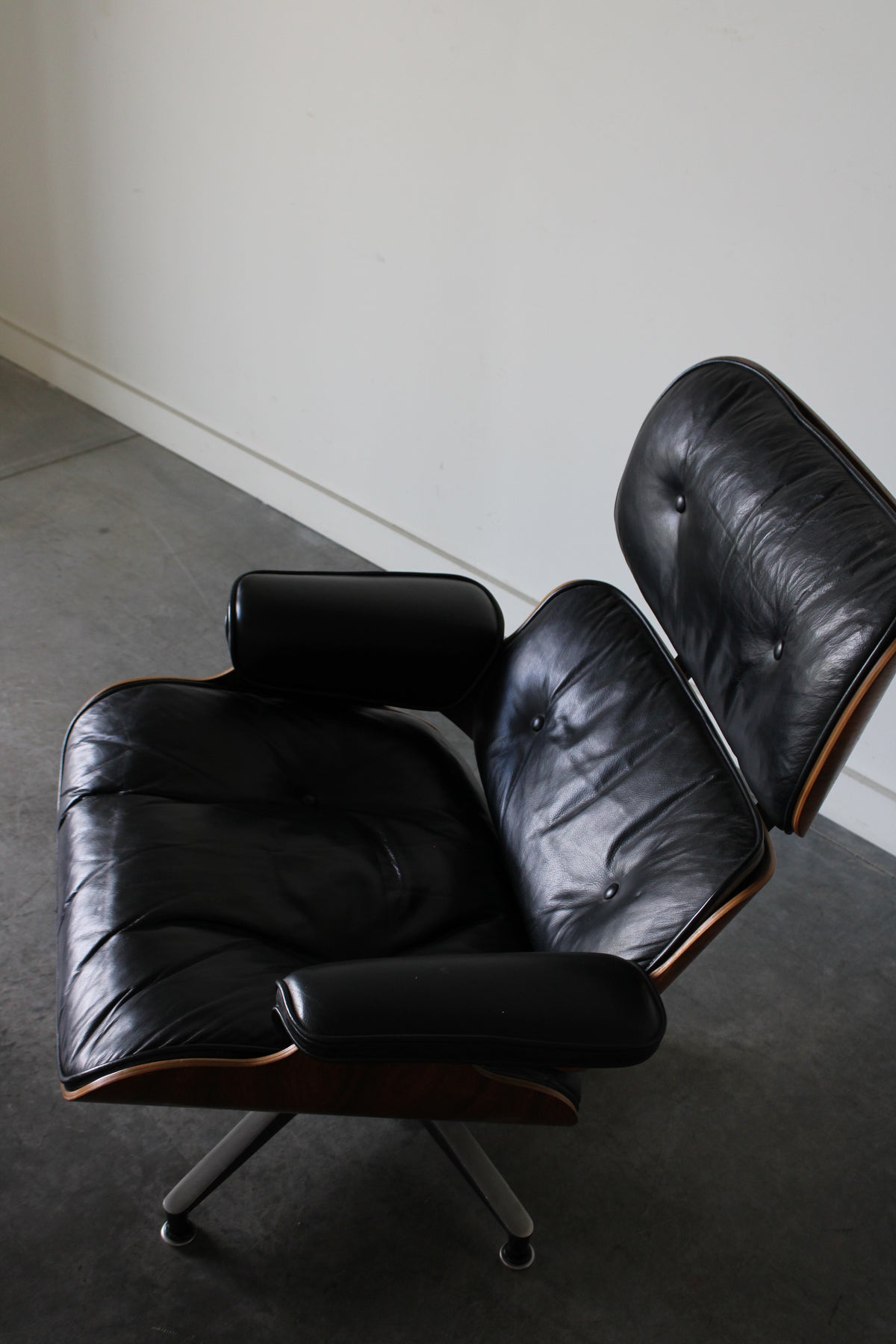 Eames Leather Lounge Chair by Charles & Ray Eames for Herman Miller
