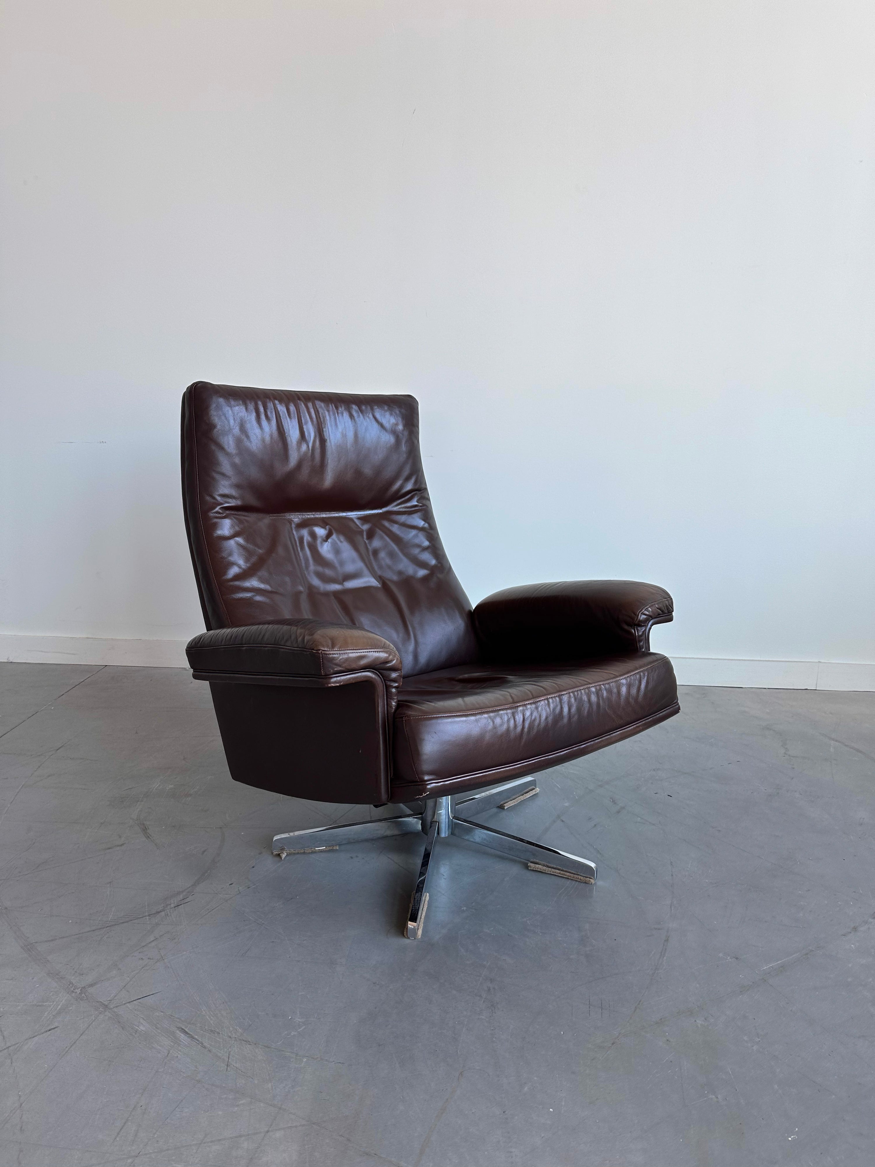 DS 31 Swivel Loung Armchair by De Sede