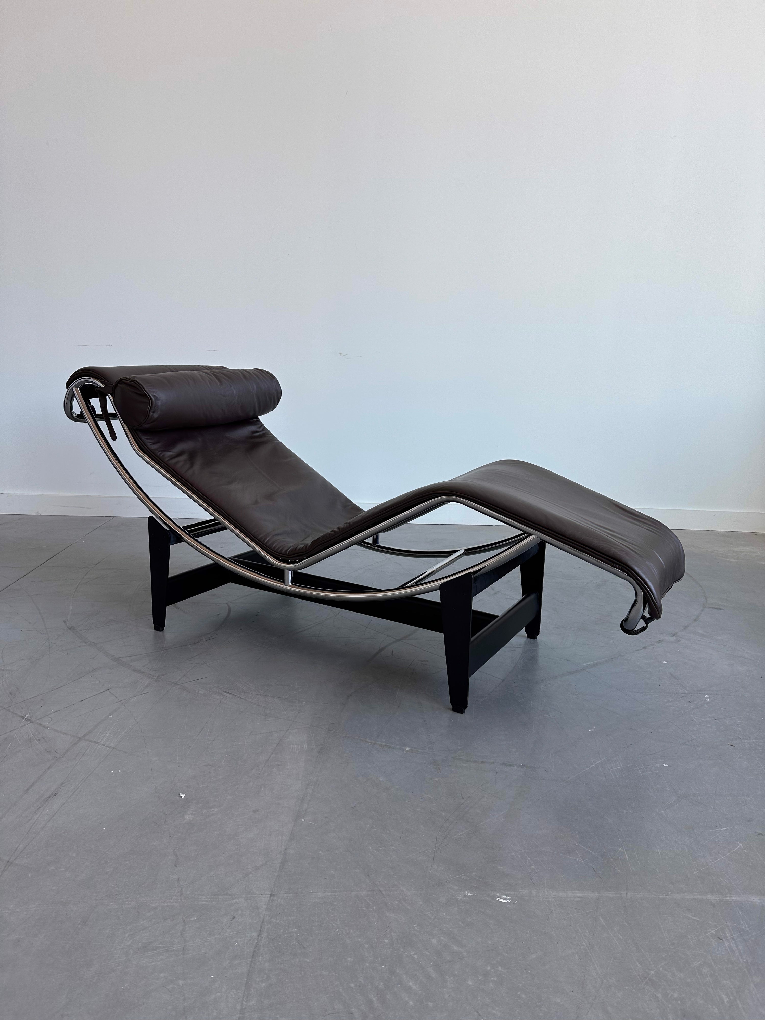 LC 4 Lounge Chair By Le Corbusier For Cassina